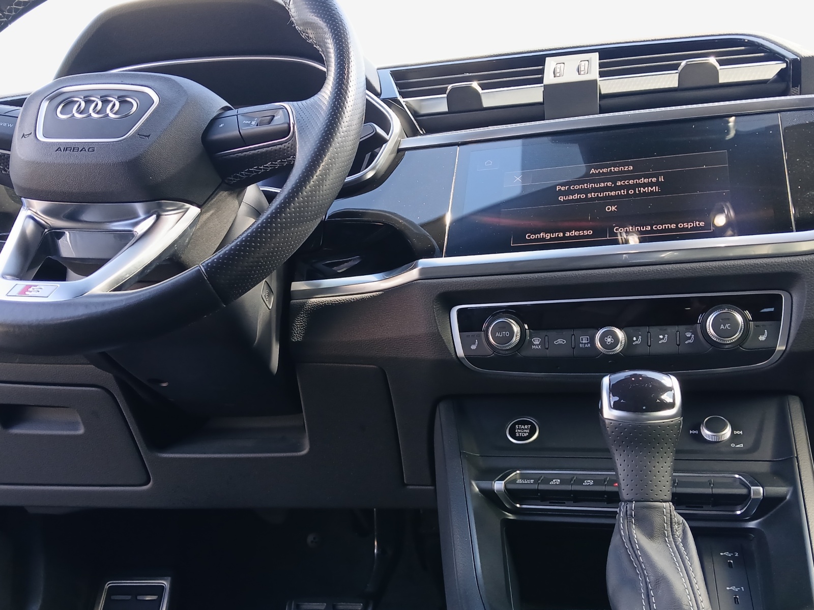 AUDI Q3 Sportback 35 TFSI S line Attraction S-tronic-image-8
