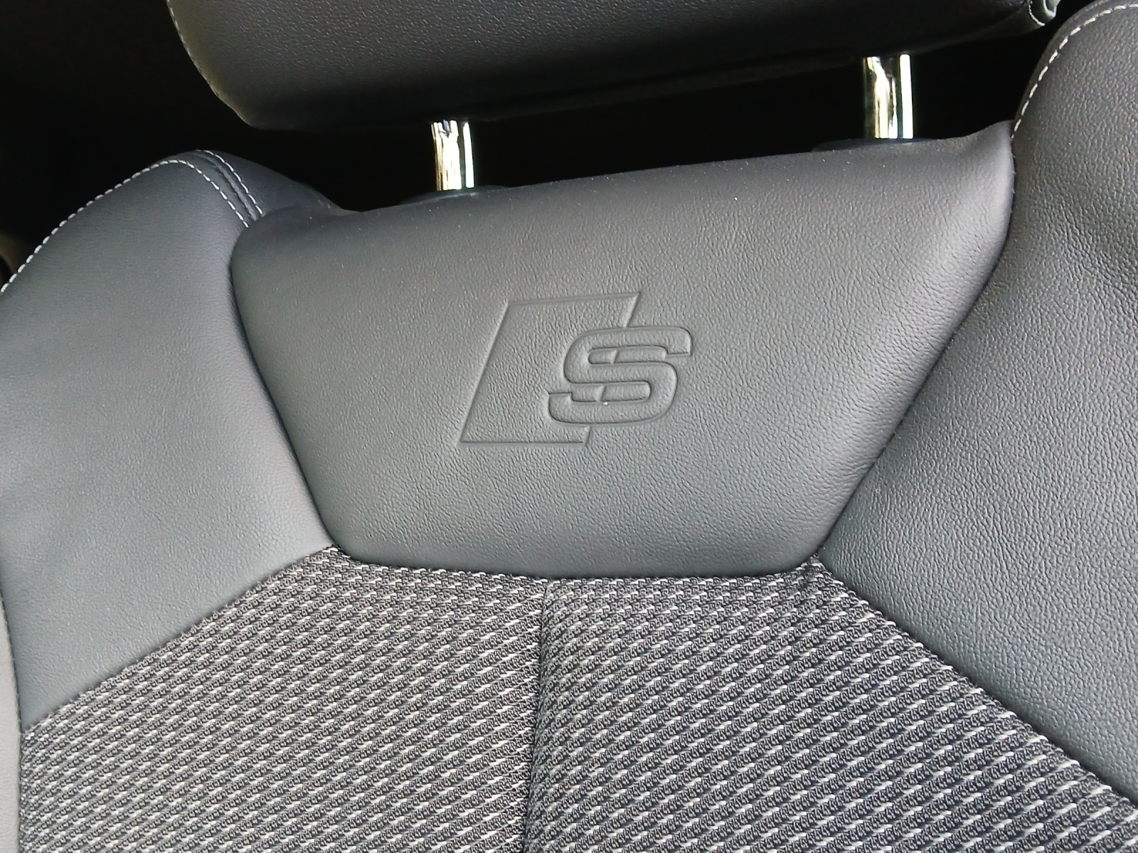 AUDI Q3 Sportback 35 TFSI S line Attraction S-tronic-image-14