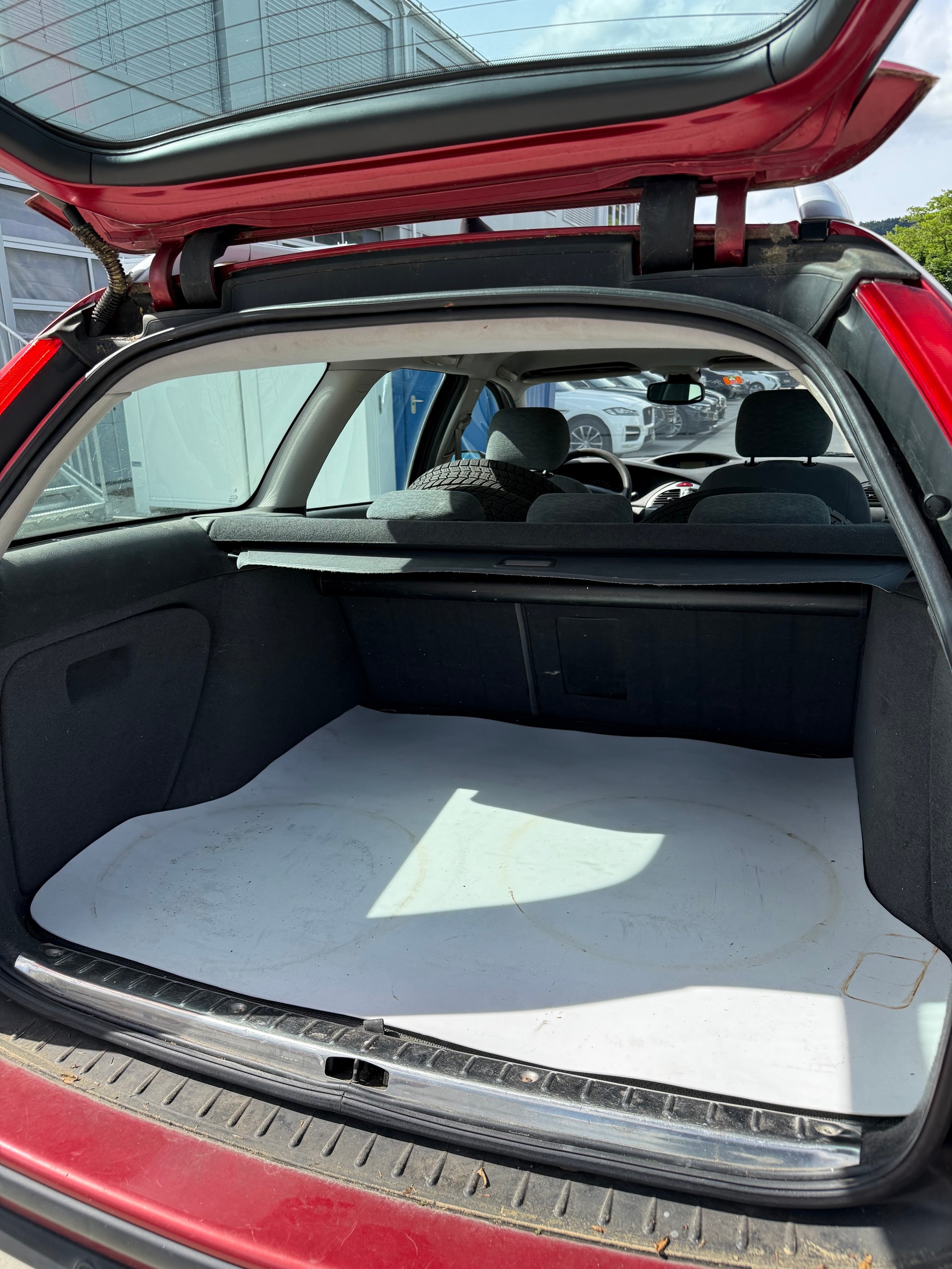 CITROEN C5 Break 2.2 HDi Ambiance-image-10