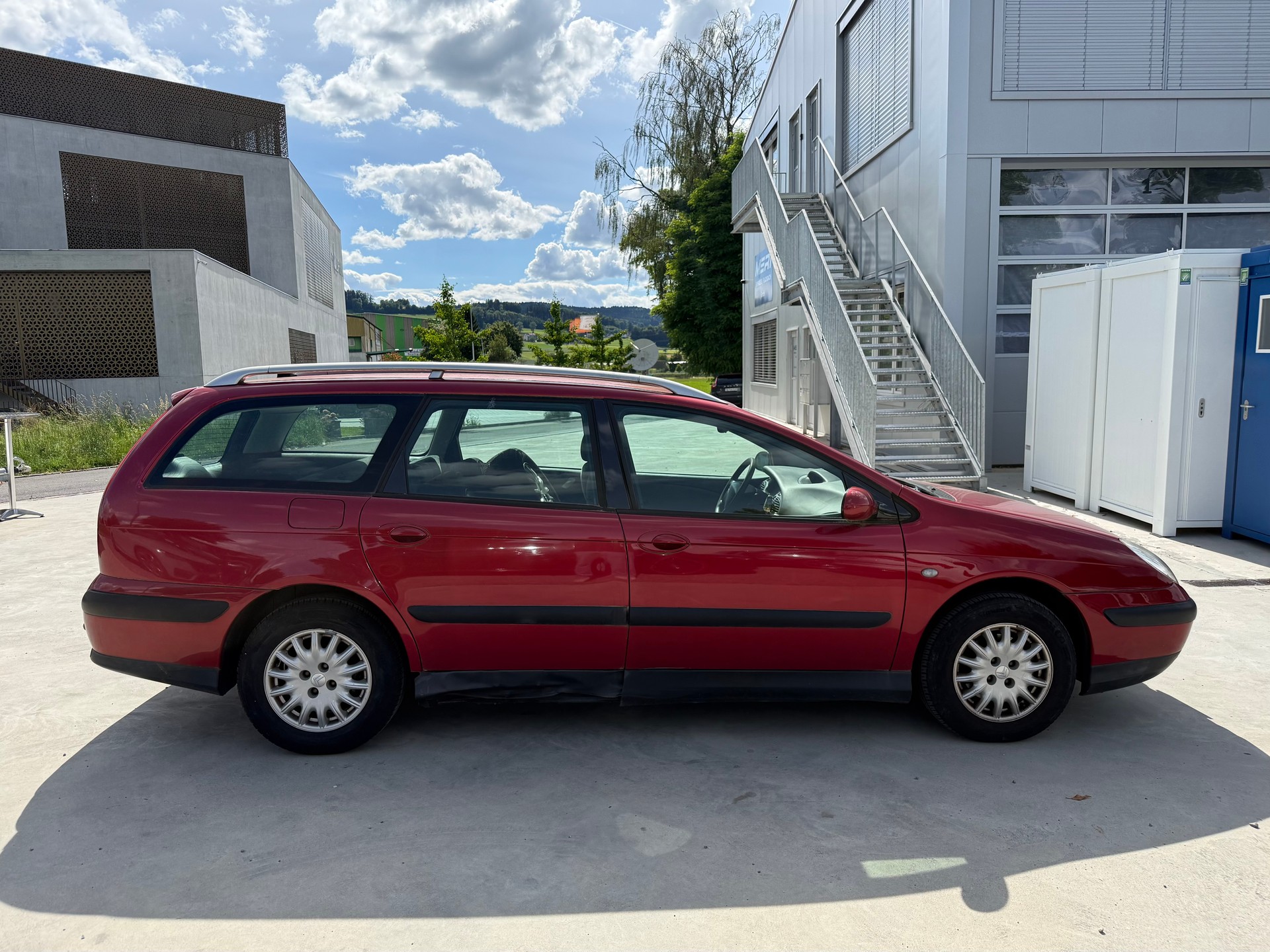 CITROEN C5 Break 2.2 HDi Ambiance-image-4