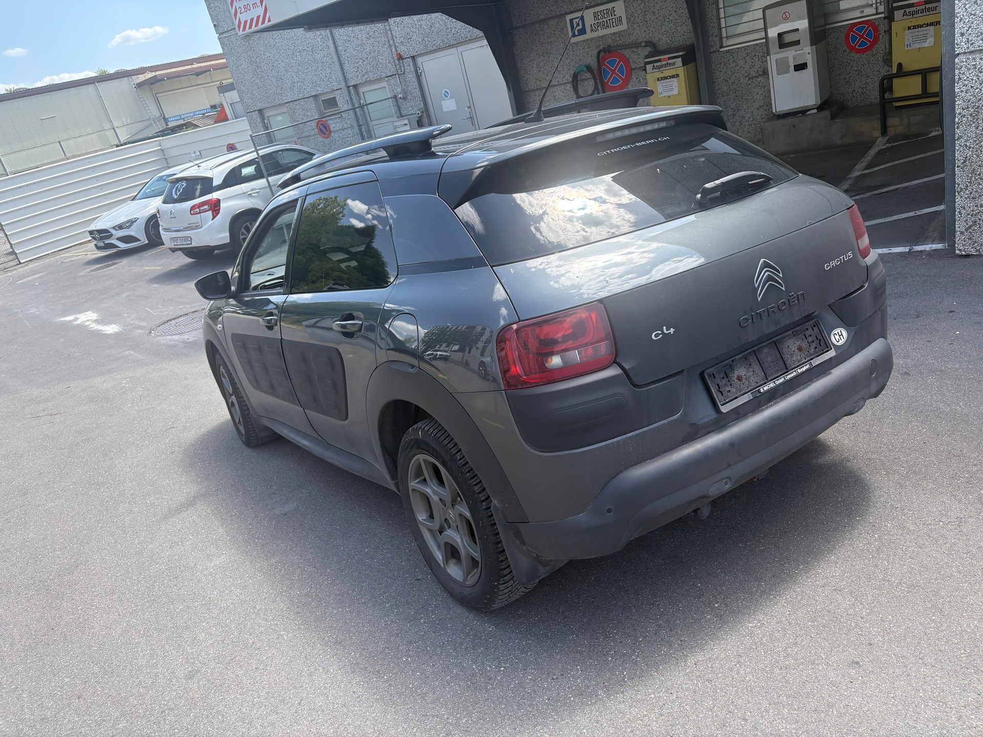 CITROEN C4 Cactus 1.6 e-HDi Live ETG6-image-6