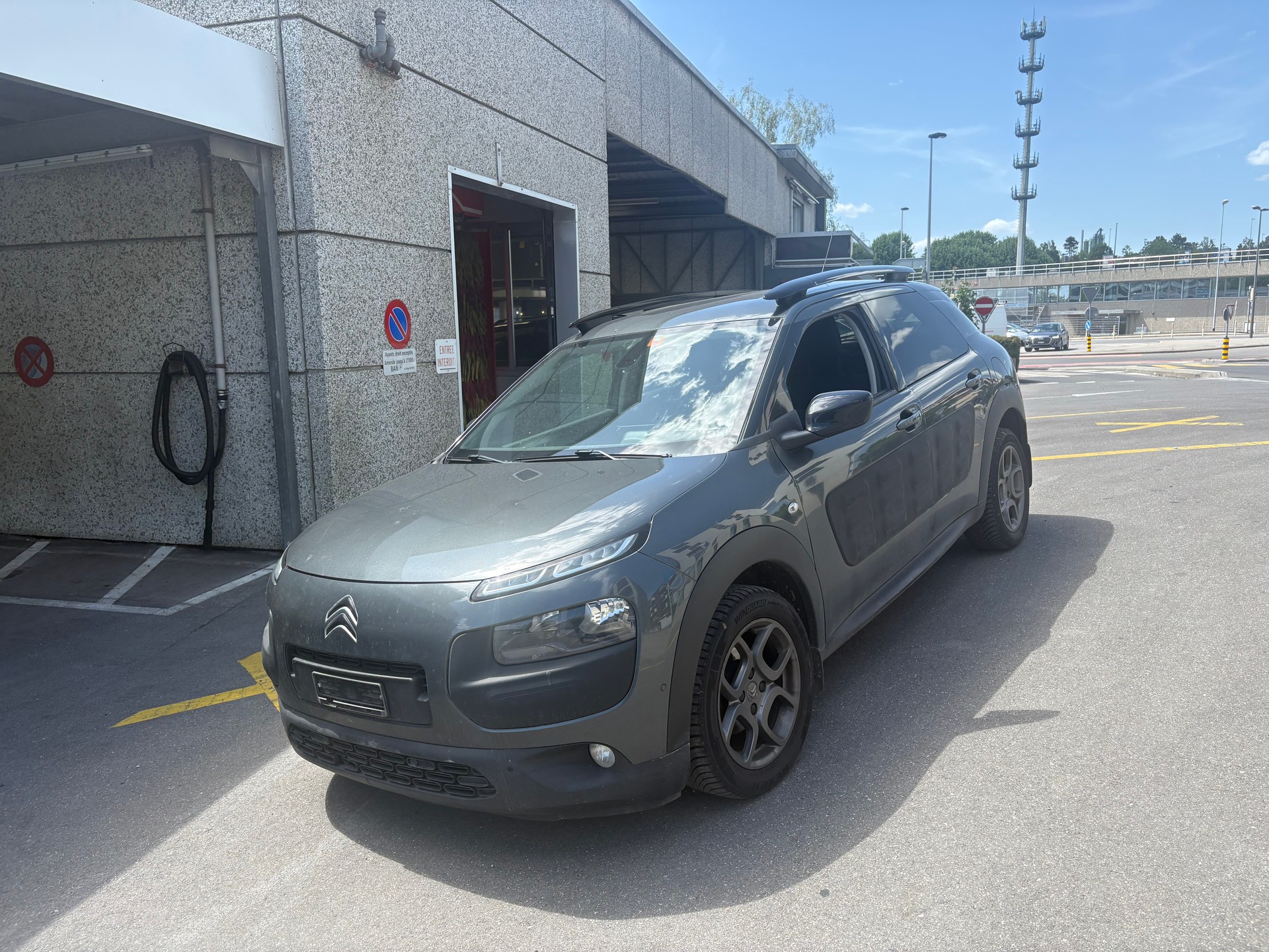 CITROEN C4 Cactus 1.6 e-HDi Live ETG6-image-0