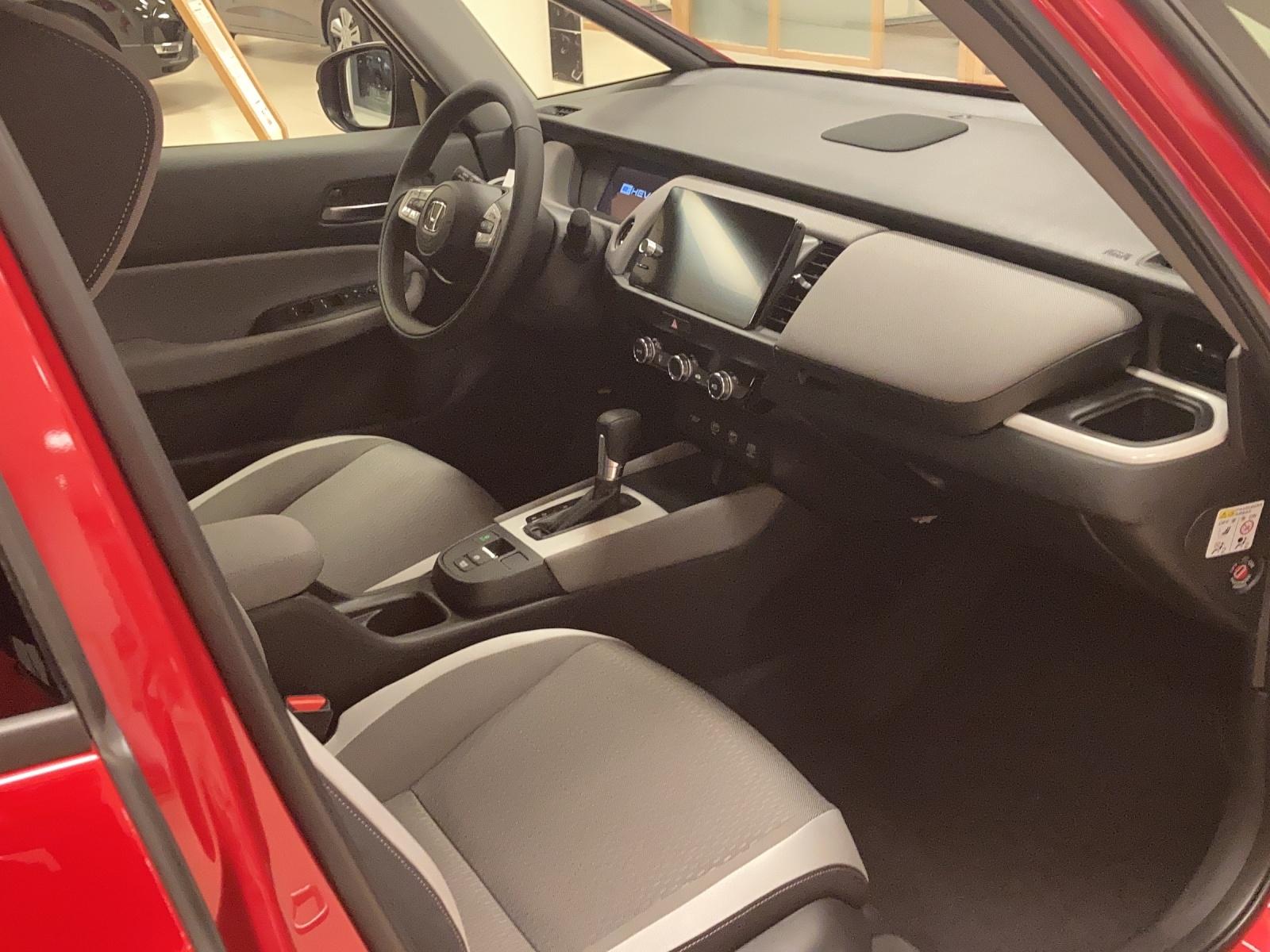 HONDA Jazz 1.5 i-MMD Crosstar Advance, Leasing Aktion 1.9 %, Bis zu 8 Jahre oder 160'000 km Garantie-image-9