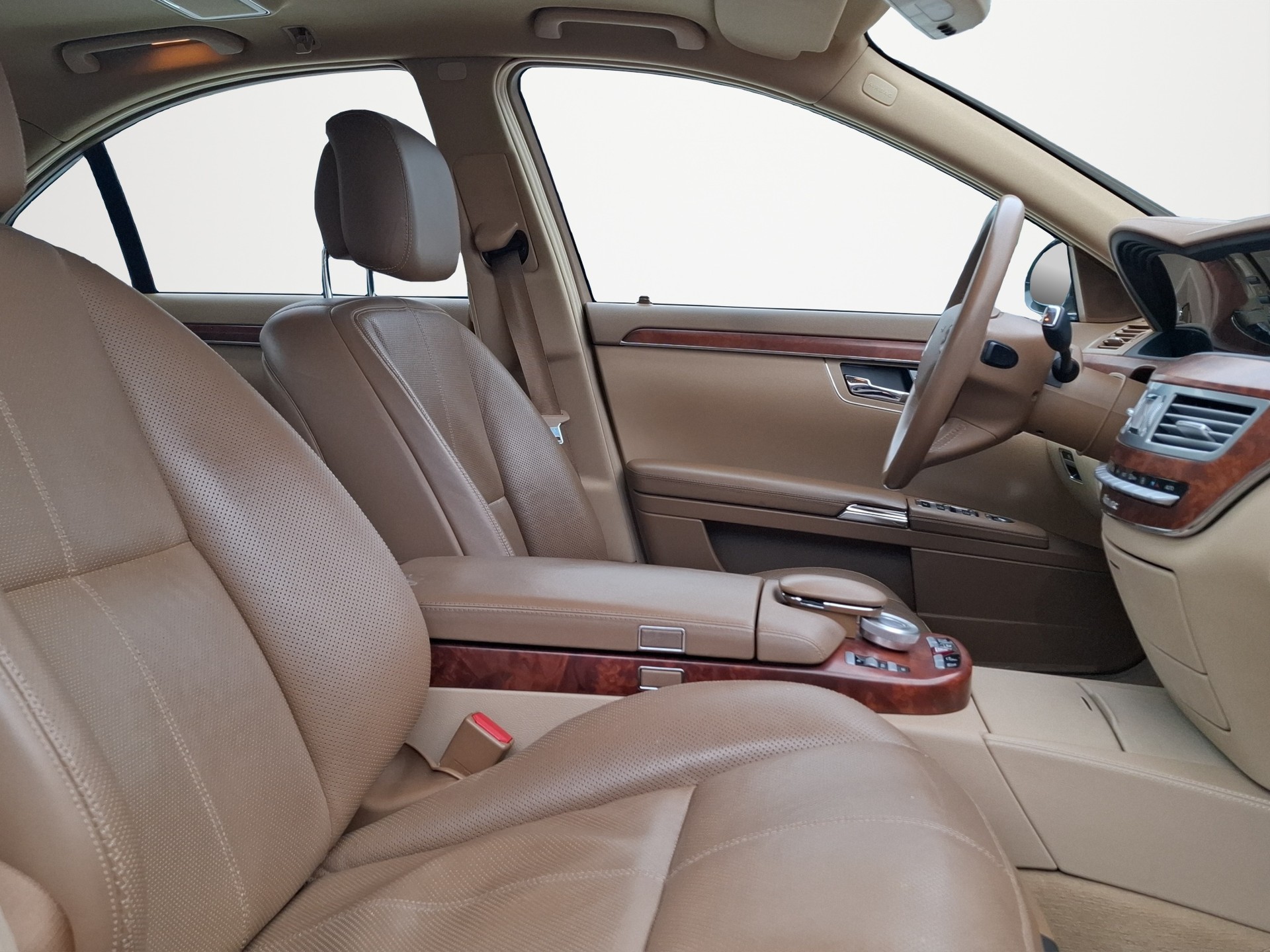 MERCEDES-BENZ S 500 4Matic 7G-Tronic-image-13