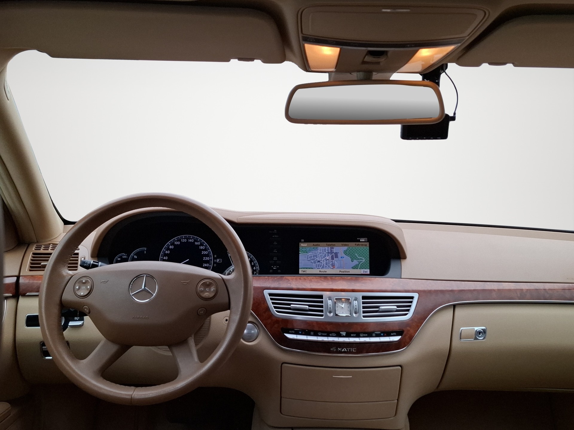 MERCEDES-BENZ S 500 4Matic 7G-Tronic-image-8