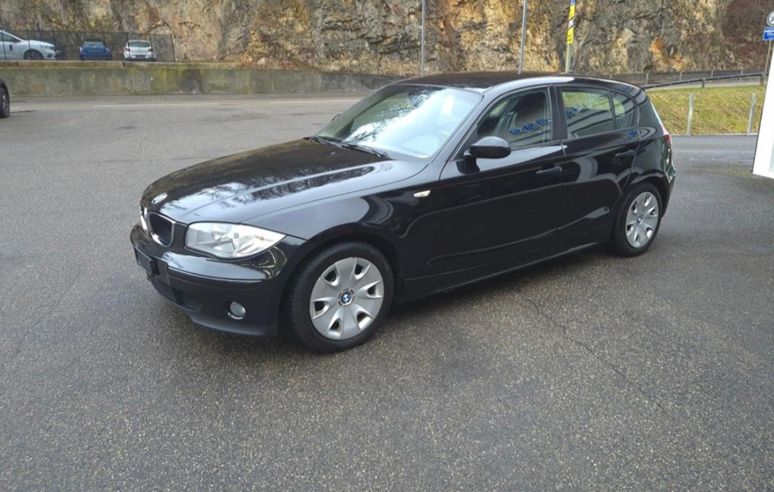 BMW 116i Access-image-0