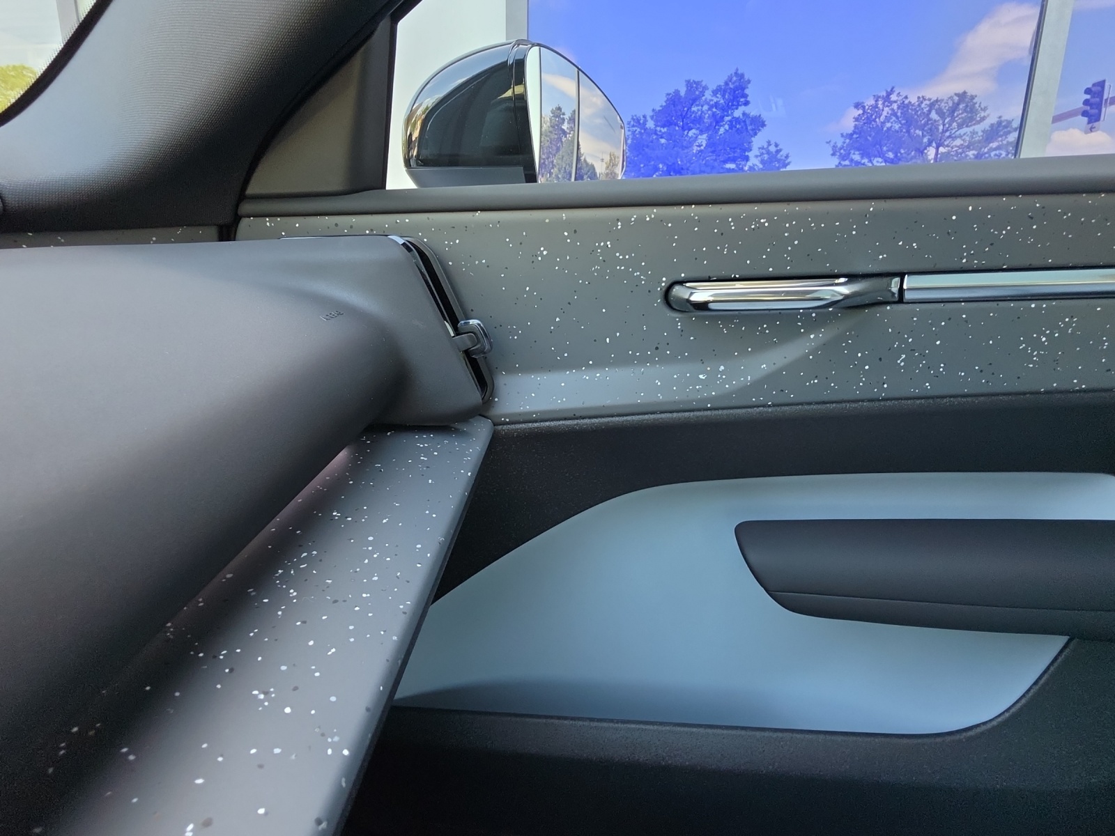 VOLVO EX30 E60 Twin Ultra Performance AWD-image-12