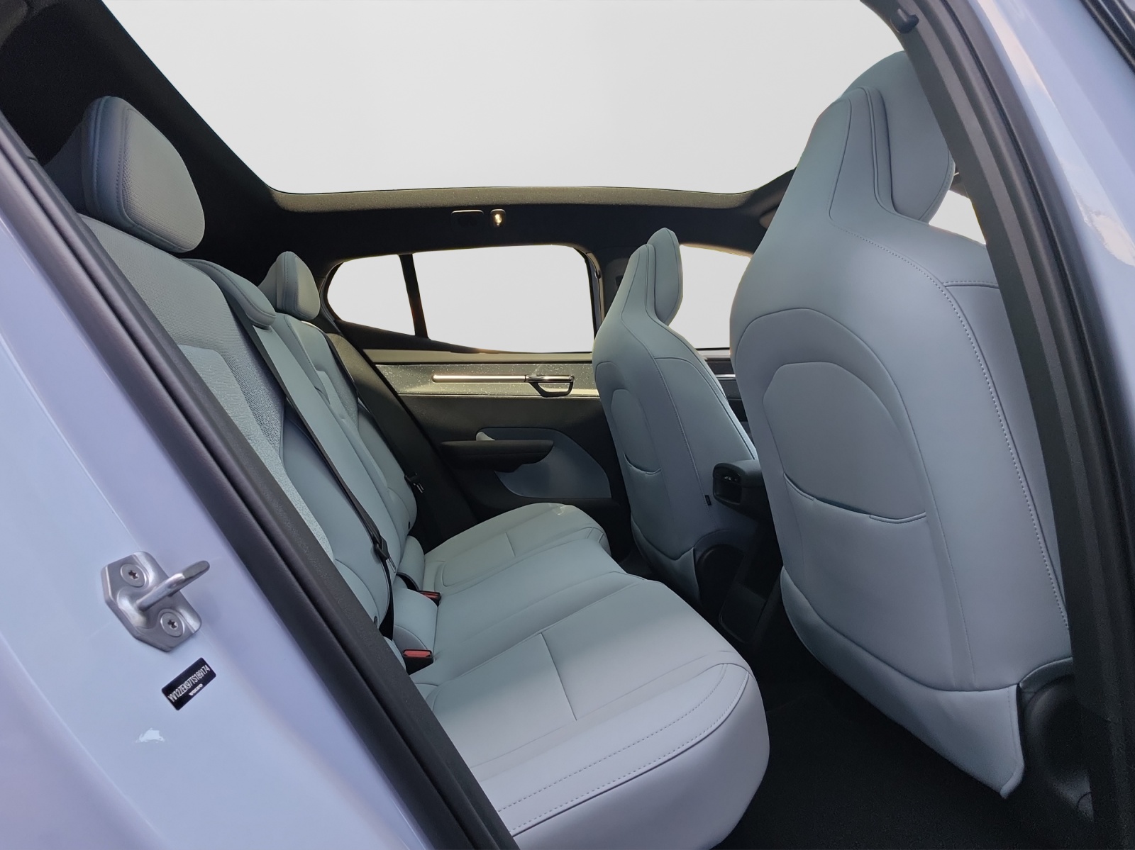 VOLVO EX30 E60 Twin Ultra Performance AWD-image-9