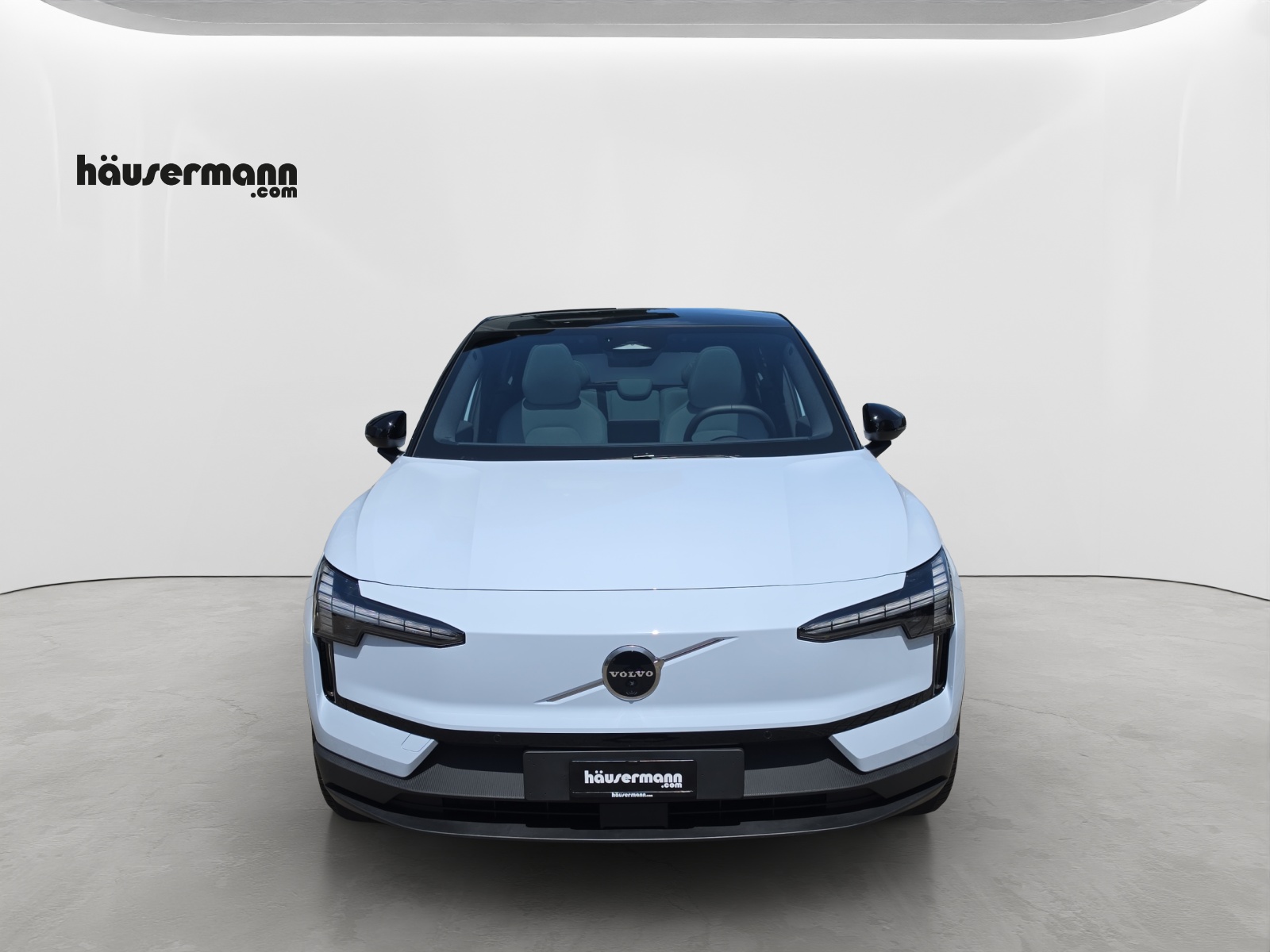 VOLVO EX30 E60 Twin Ultra Performance AWD-image-1