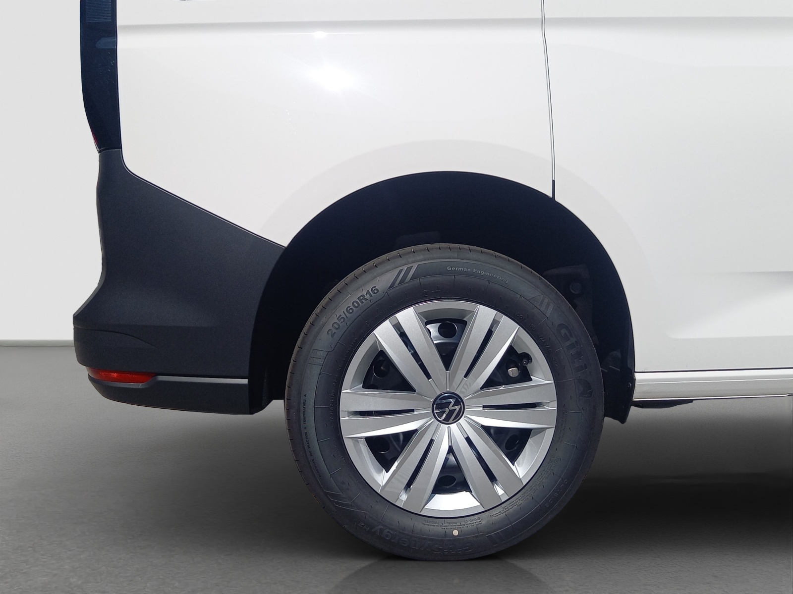 VW VW Caddy Cargo 2.0TDI 4Motion-image-4