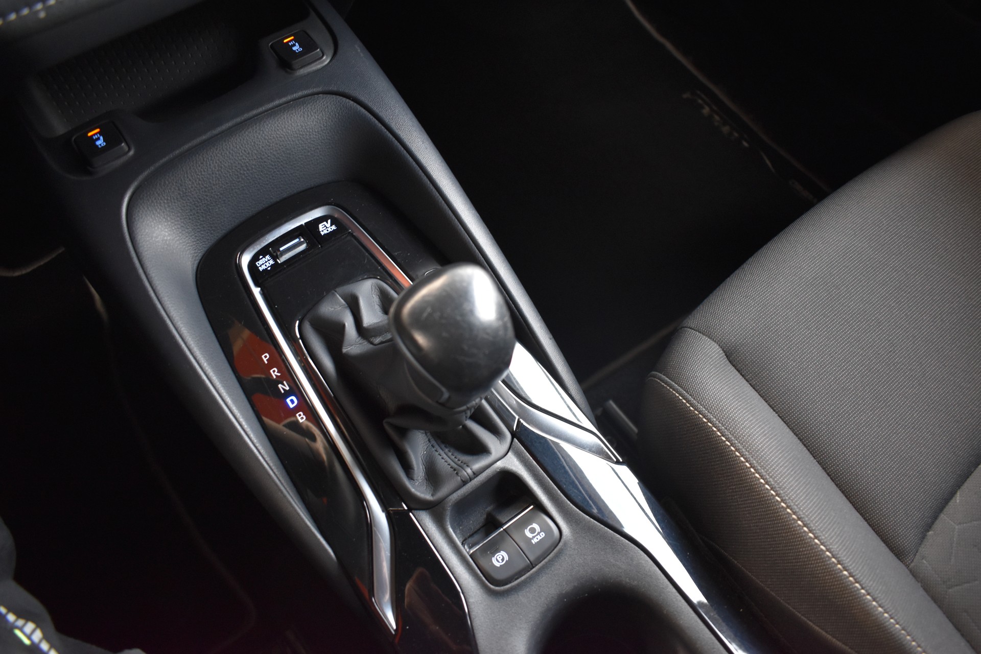TOYOTA Corolla Touring Sports 1.8 HSD Comfort e-CVT - FaceLift Model 2021-image-28