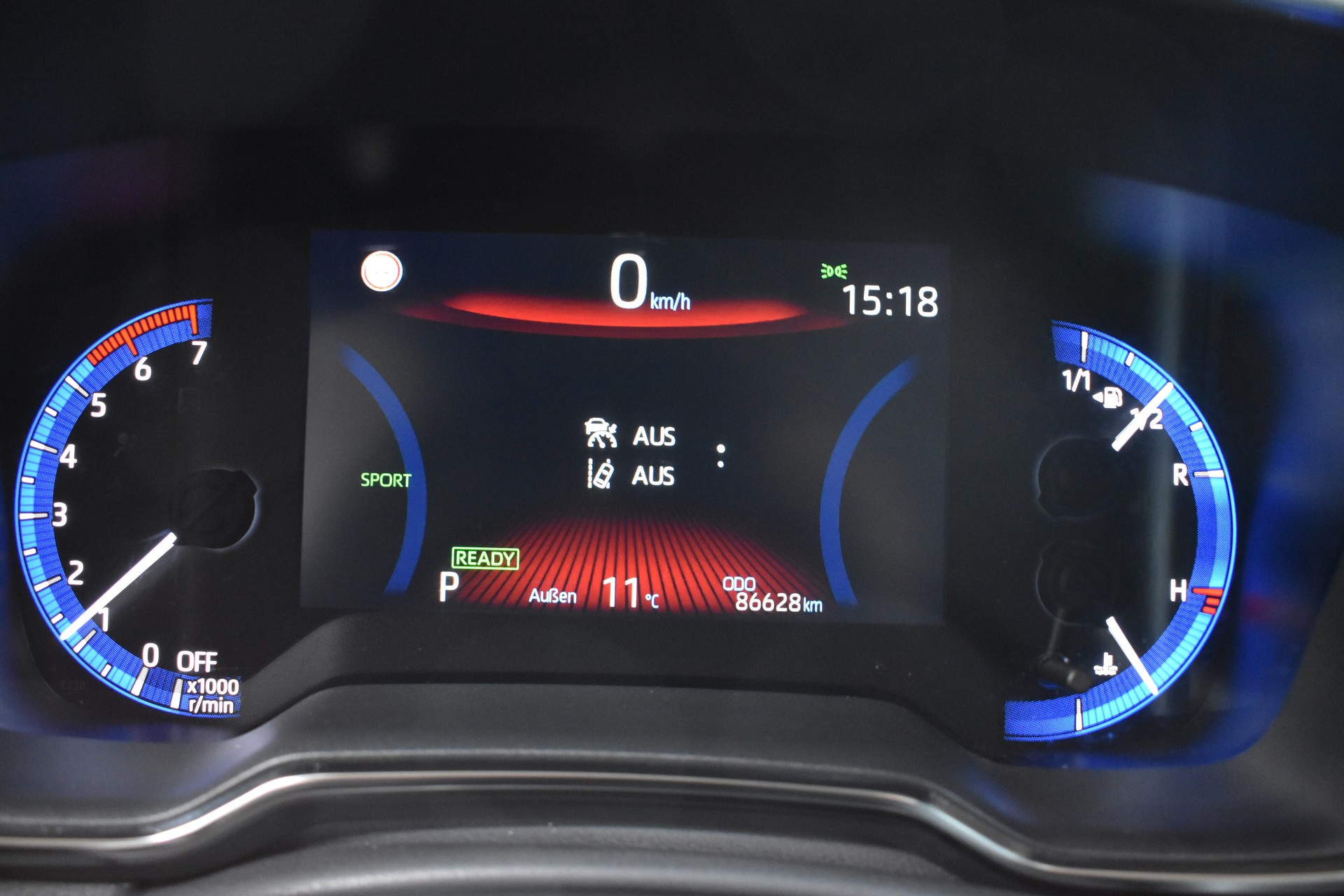 TOYOTA Corolla Touring Sports 1.8 HSD Comfort e-CVT - FaceLift Model 2021-image-24