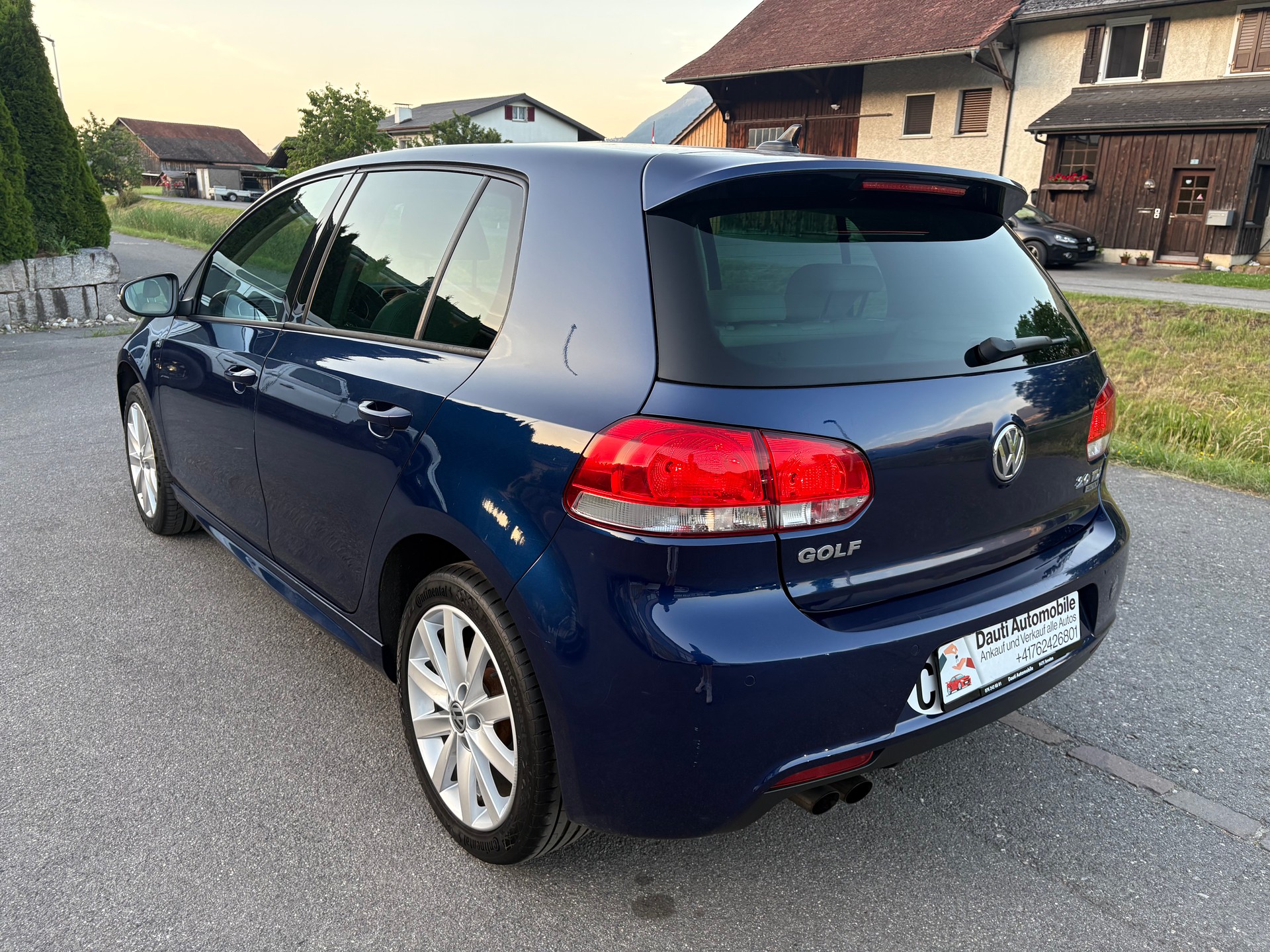 VW Golf 2.0 TDI Highline 4Motion-image-5