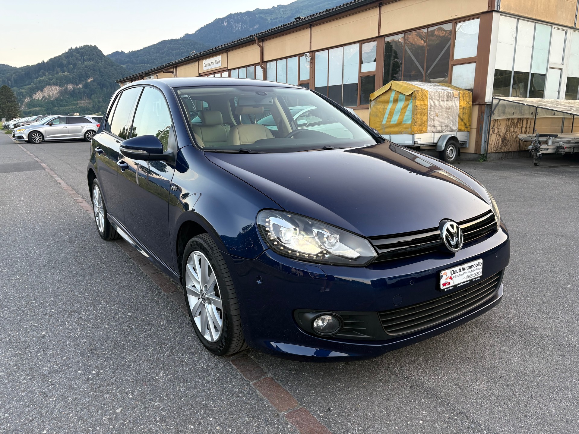 VW Golf 2.0 TDI Highline 4Motion-image-2