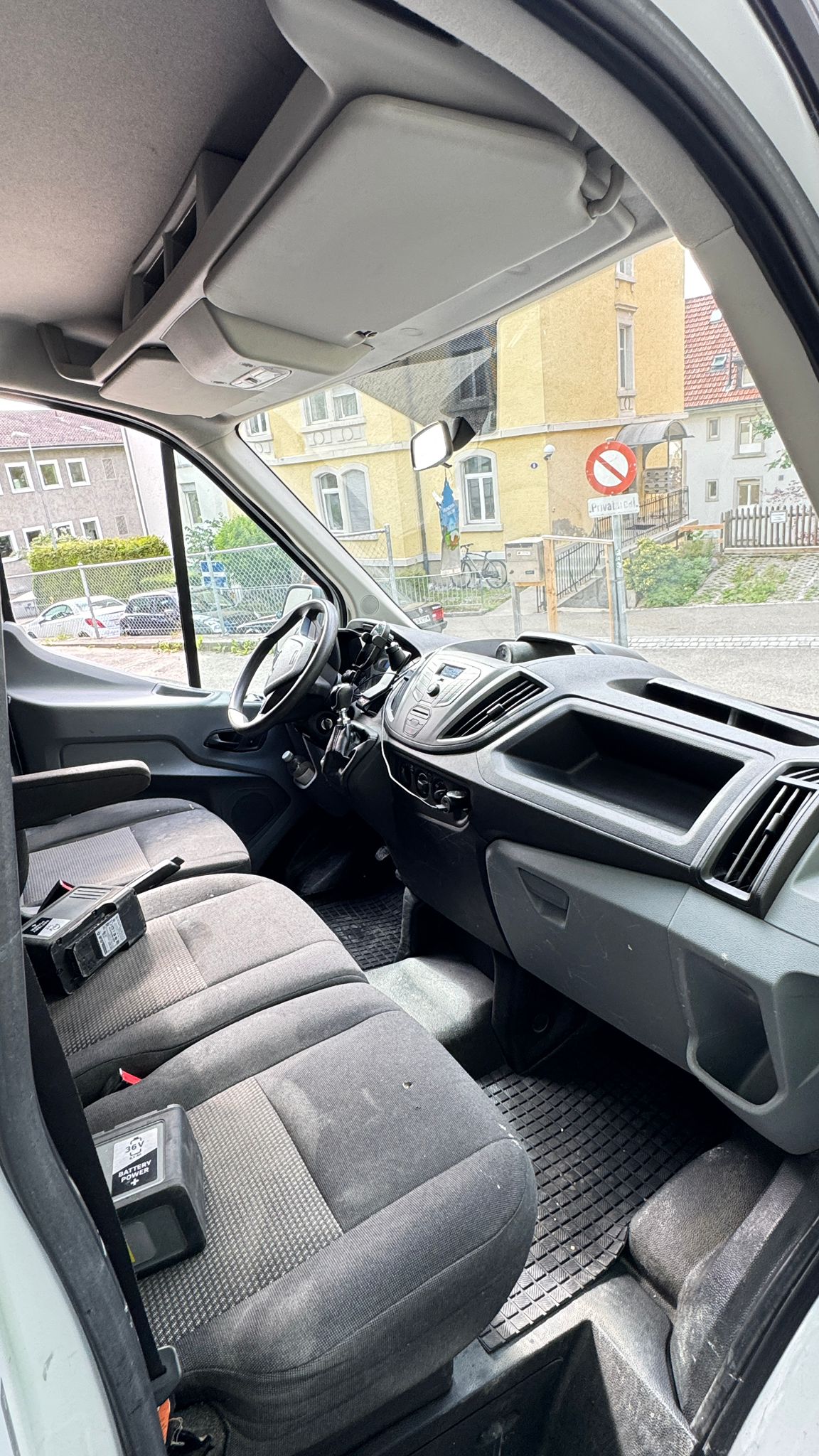 FORD Transit Van 290 L2 Ambiente 2.0 TDCi 105 FWD-image-6