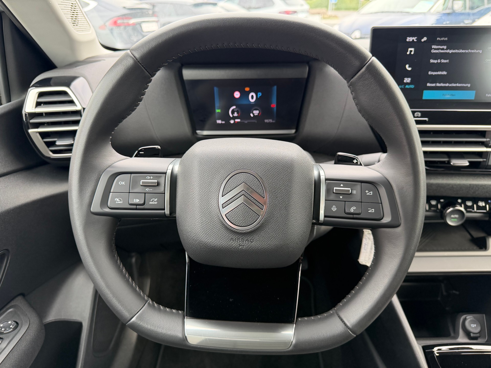 CITROEN C4 1.2 130 Plus EAT8-image-15