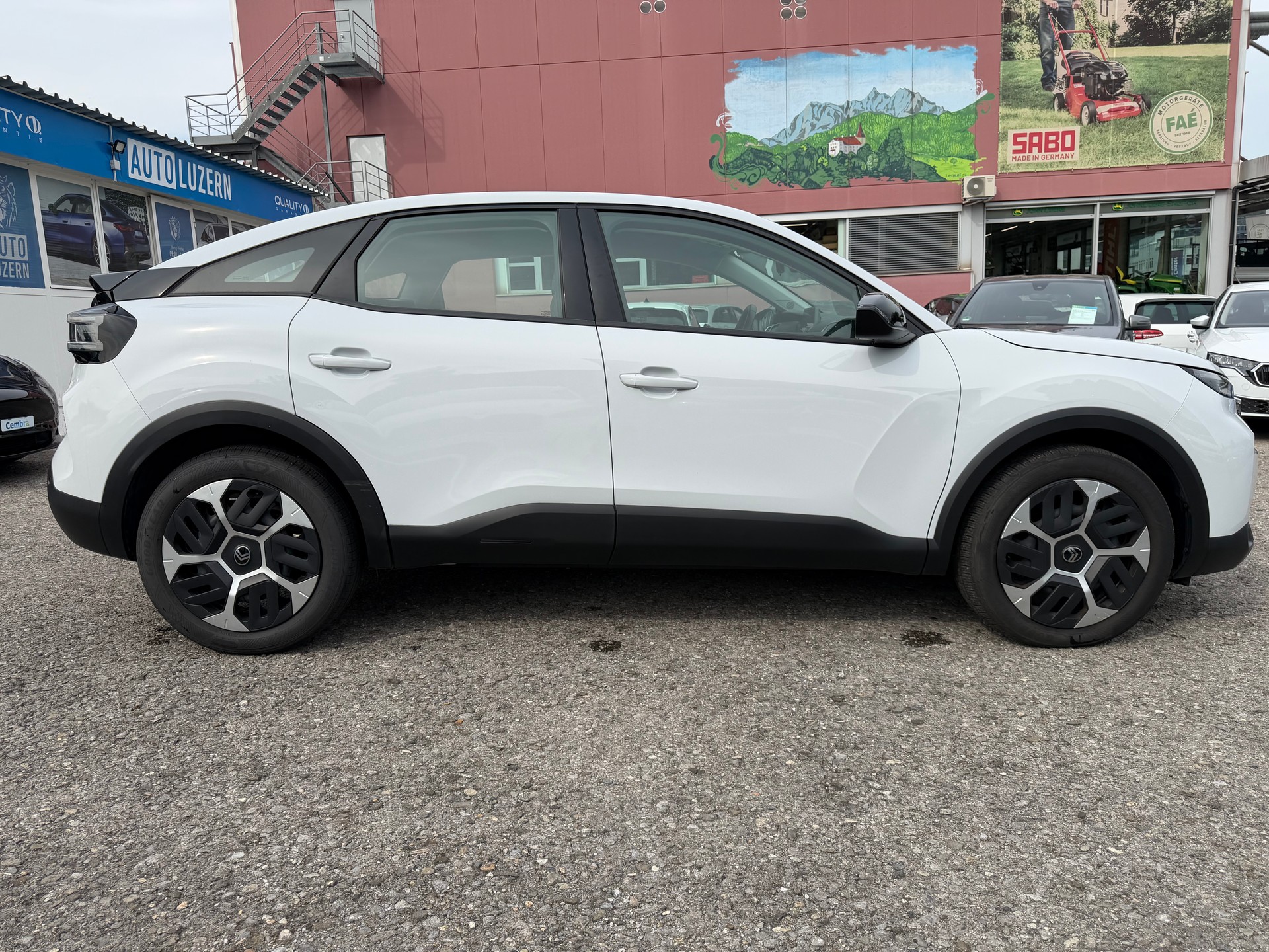 CITROEN C4 1.2 130 Plus EAT8-image-8