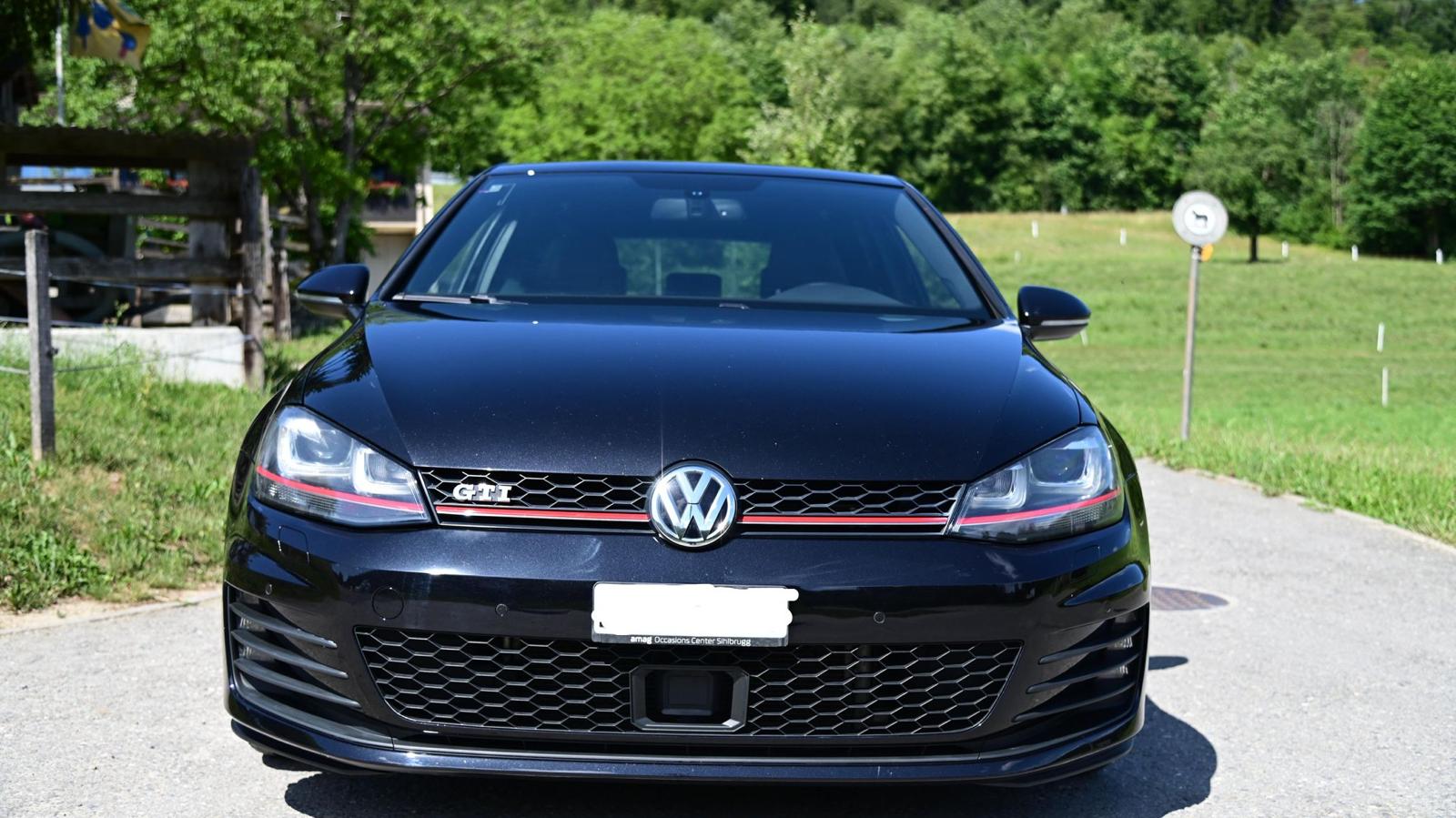 VW 2.0 TSI GTI Performance DSG-image-1