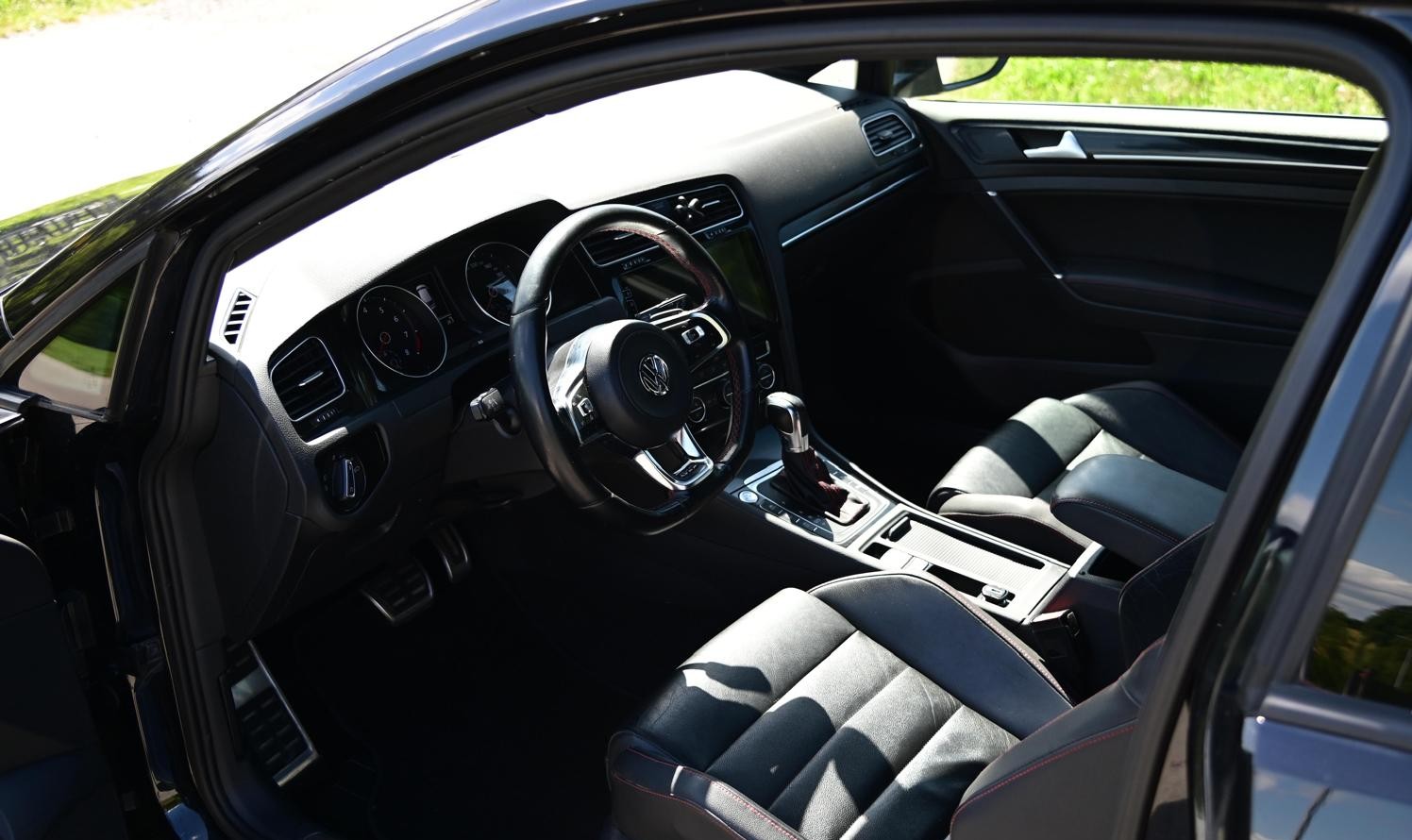VW 2.0 TSI GTI Performance DSG-image-4