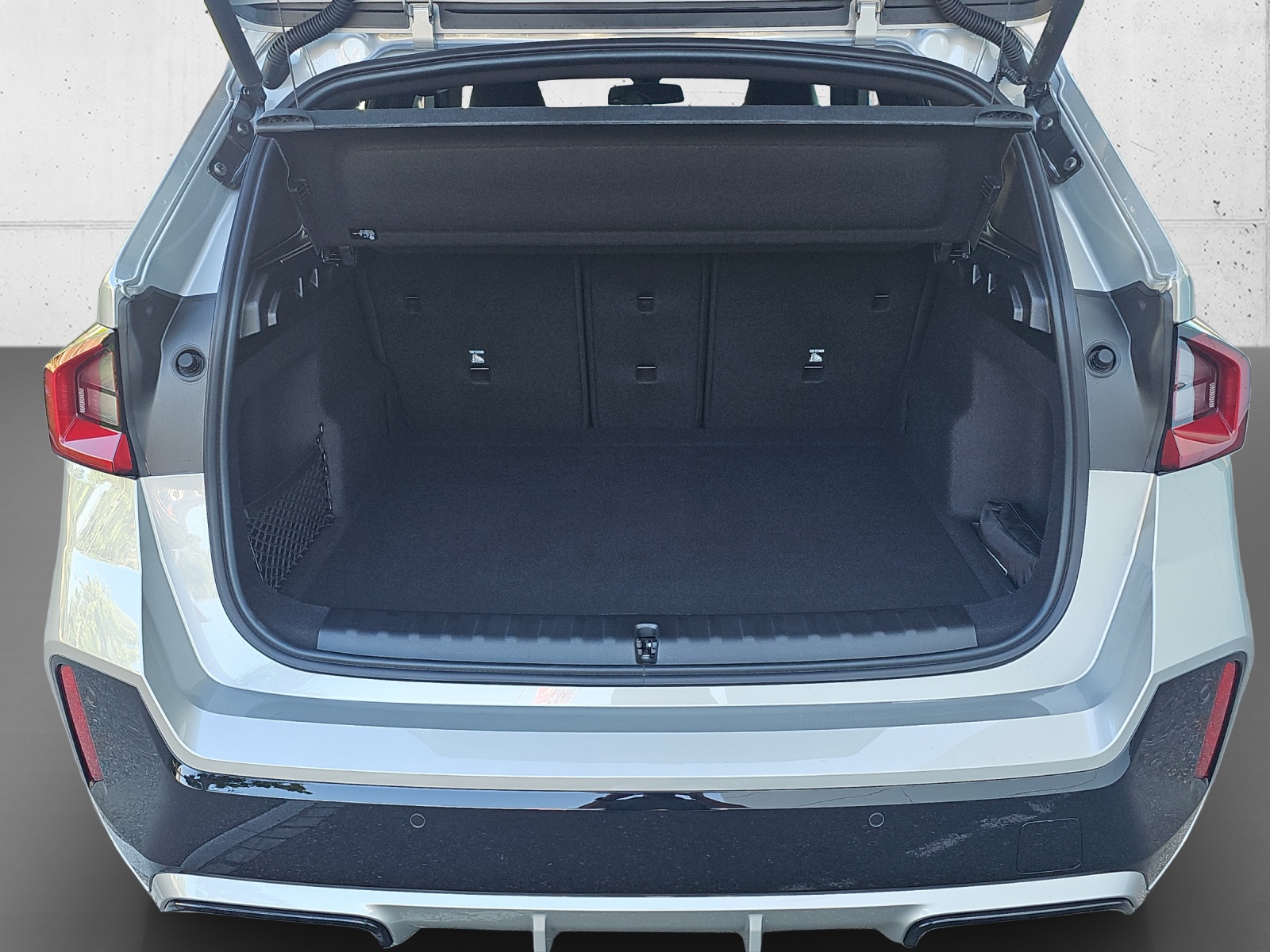 BMW X1 xDrive 23i 48V M Sport-image-15