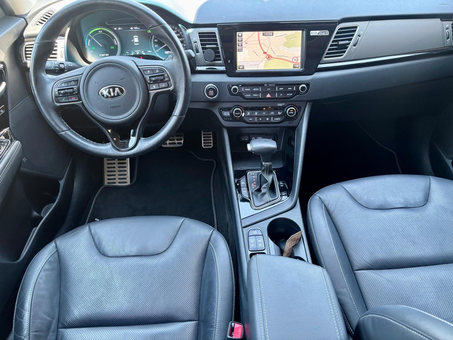 KIA Niro 1.6 GDi Plug-in Hybrid Style-image-13