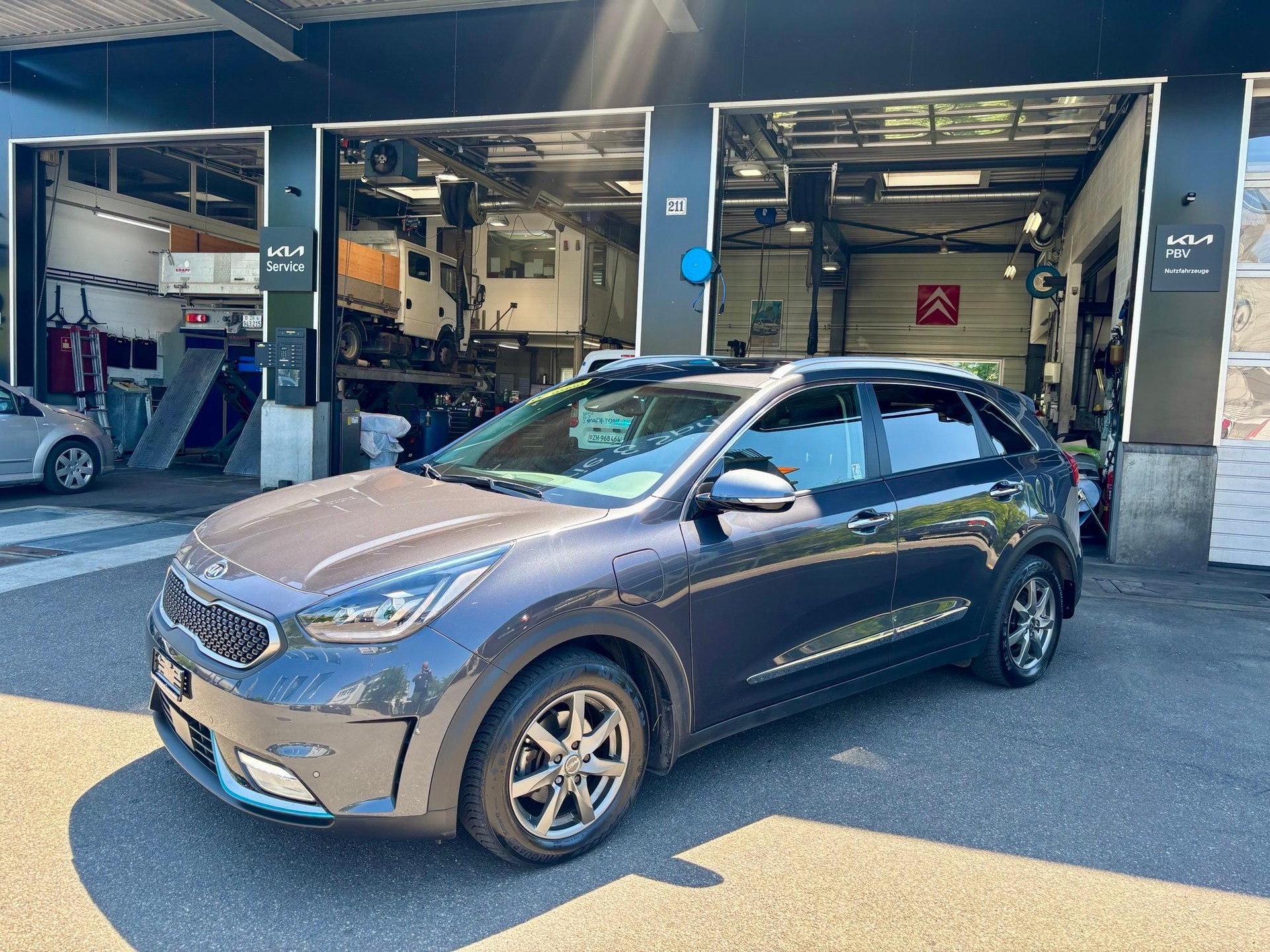 KIA Niro 1.6 GDi Plug-in Hybrid Style-image-2