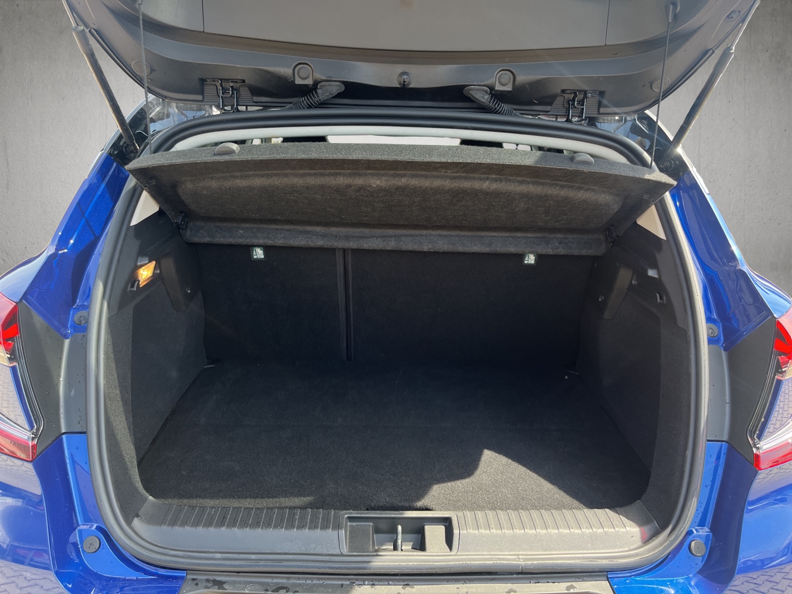 MITSUBISHI ASX 1.6 PHEV Intense-image-14