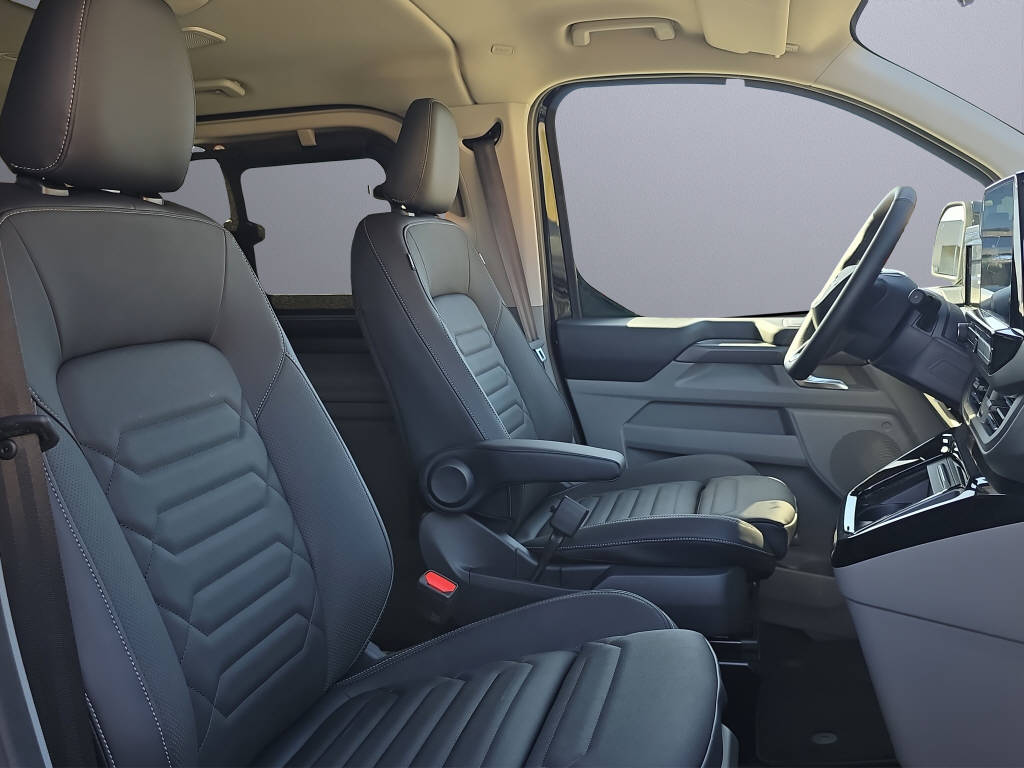 FORD Tourneo Custom 340 L2 2.5 Duratec 233 Titanium X PHEV-image-11