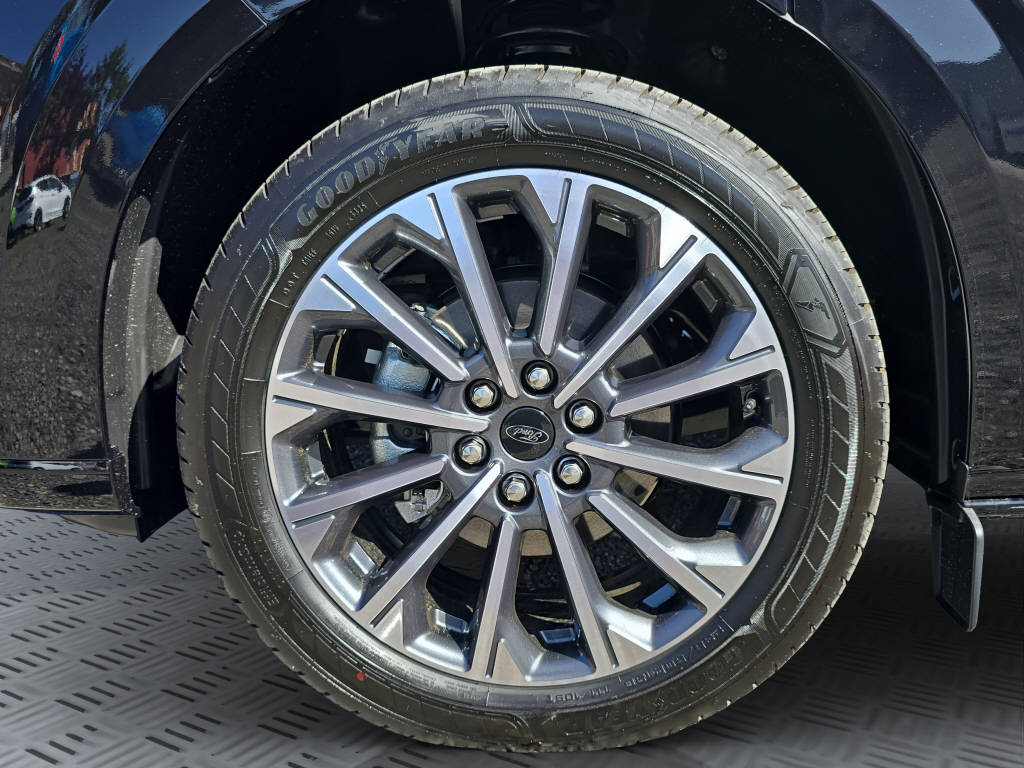FORD Tourneo Custom 340 L2 2.5 Duratec 233 Titanium X PHEV-image-13