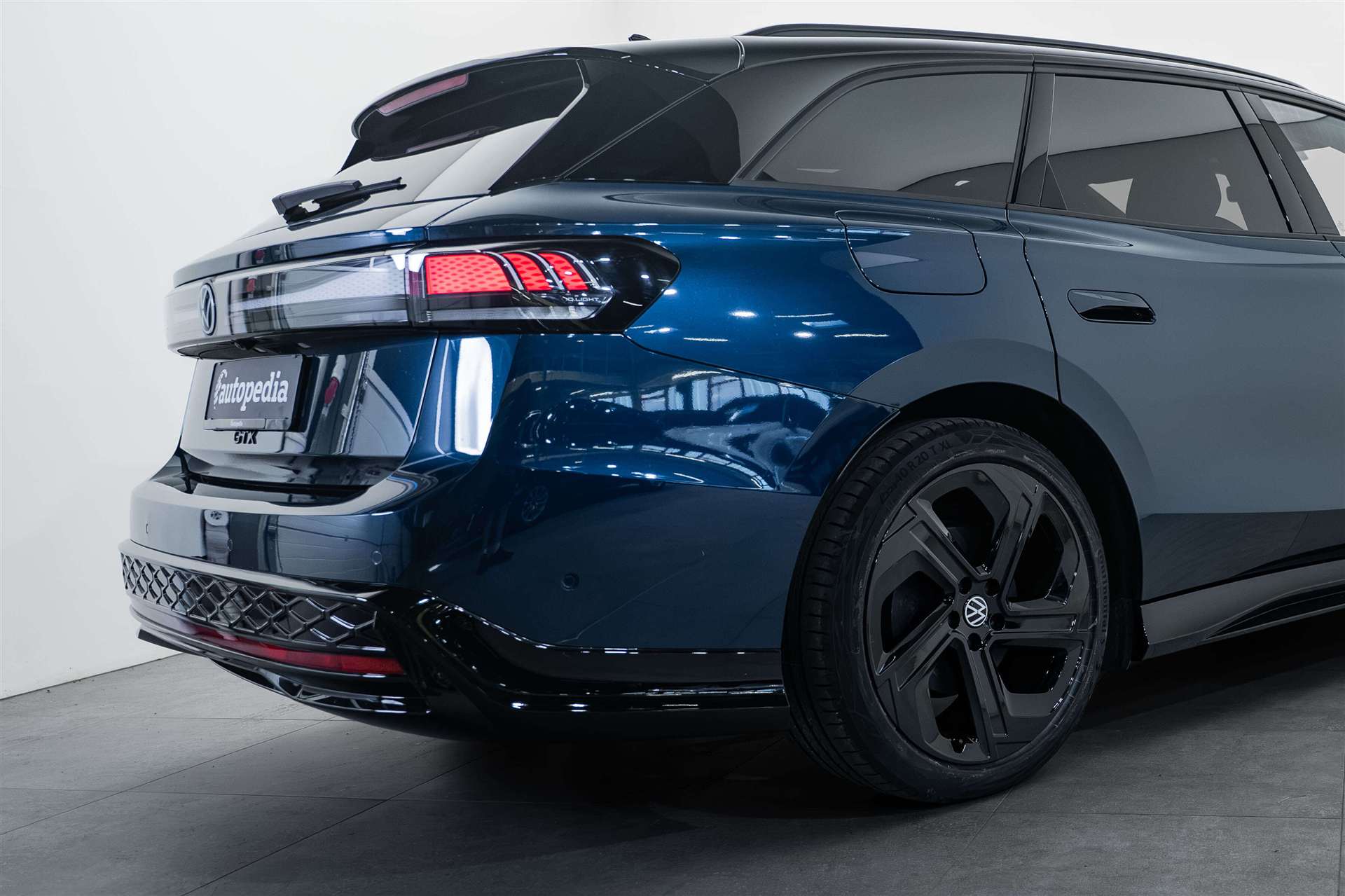 VW ID.7 Tourer GTX 86 kWh 340PS 4 Motion-showroom-element-3