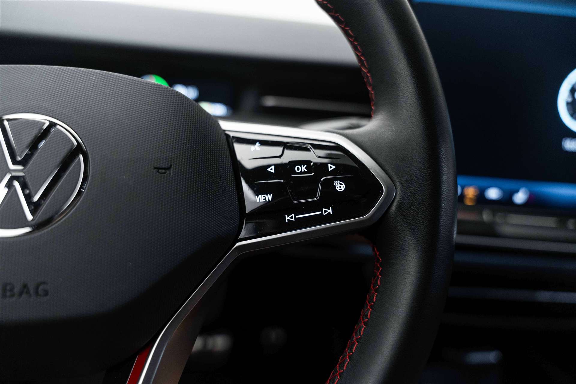 VW ID.7 Tourer GTX 86 kWh 340PS 4 Motion-image-15