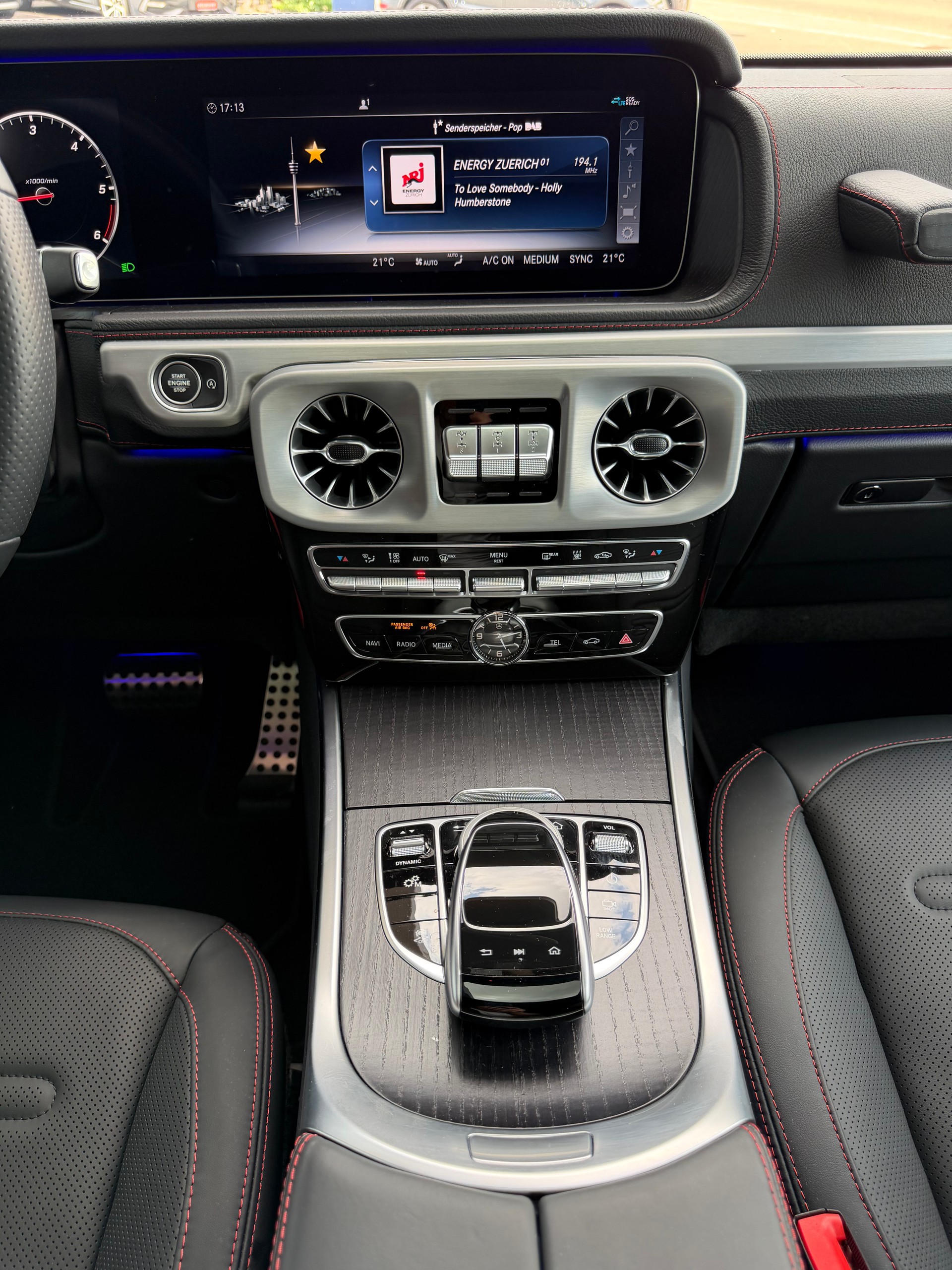 MERCEDES-BENZ G 400 d AMG Line **Exclusive Line**Standheizung**-image-18