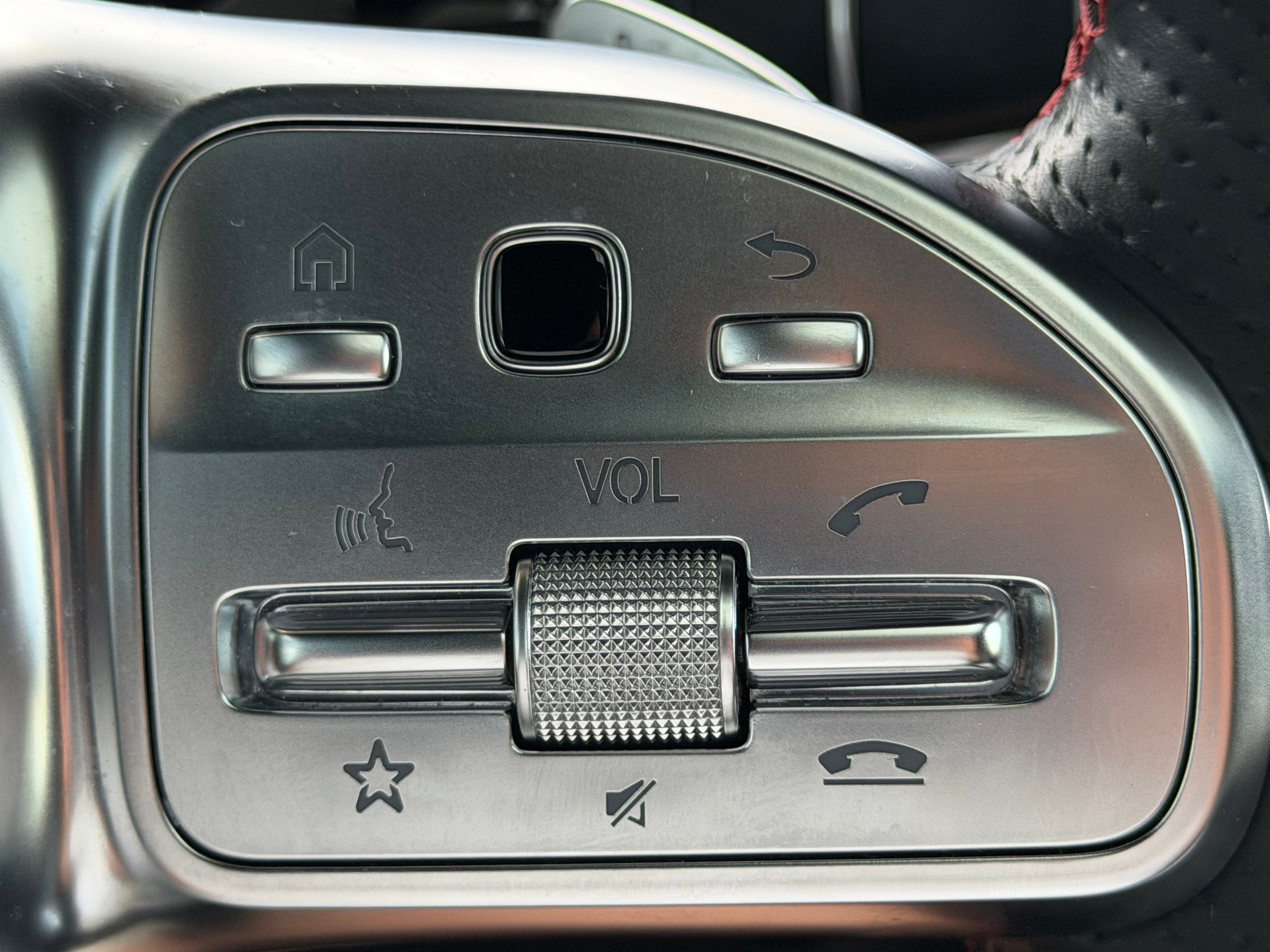 MERCEDES-BENZ G 400 d AMG Line **Exclusive Line**Standheizung**-image-16