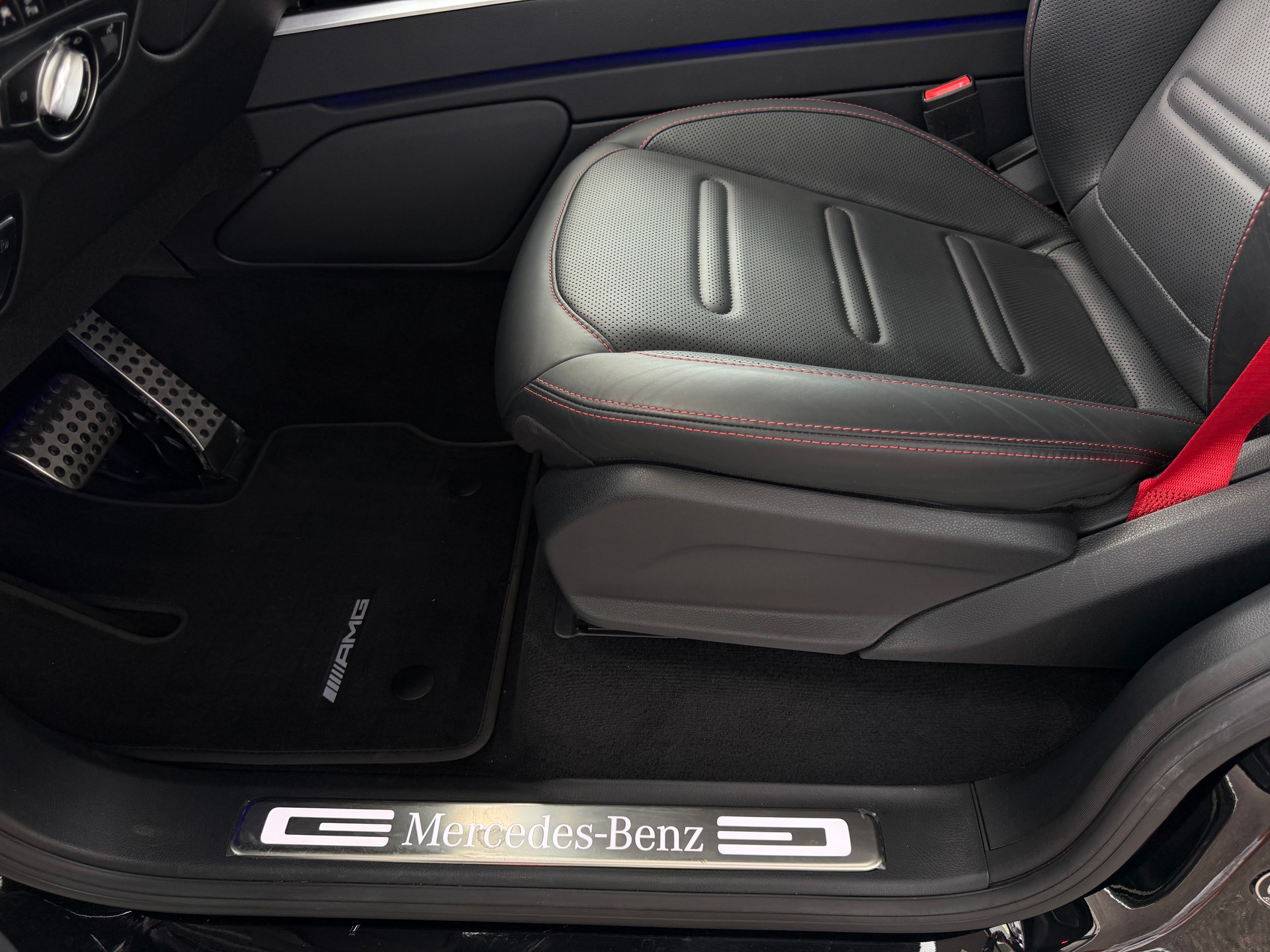 MERCEDES-BENZ G 400 d AMG Line **Exclusive Line**Standheizung**-image-11