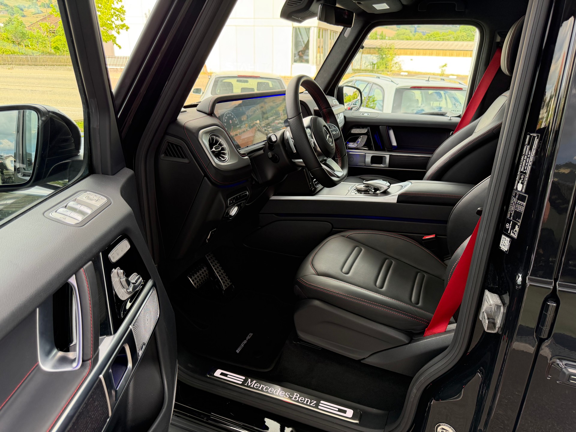MERCEDES-BENZ G 400 d AMG Line **Exclusive Line**Standheizung**-image-9