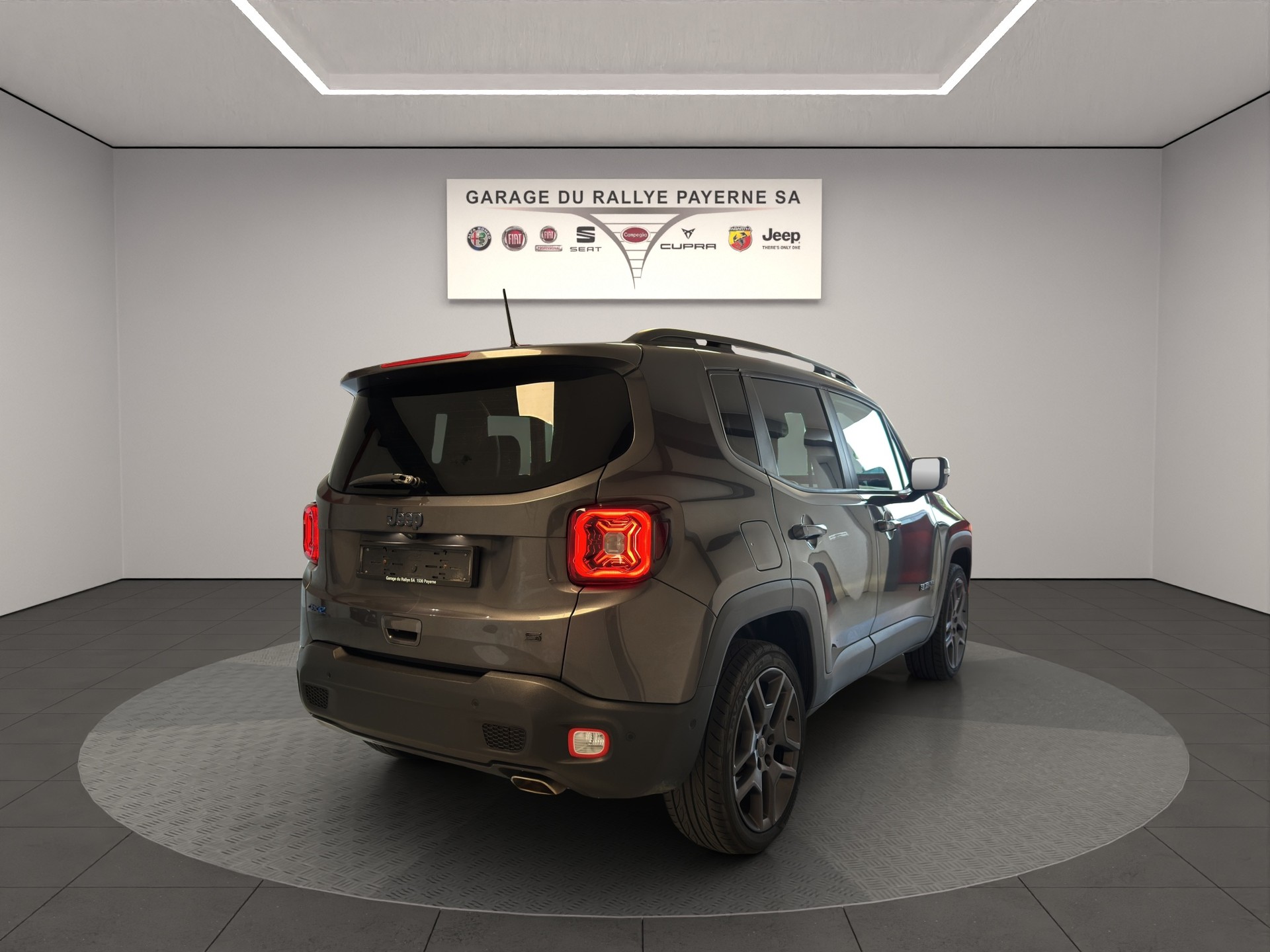 JEEP Renegade 1.3 T PHEV S AWD-image-4