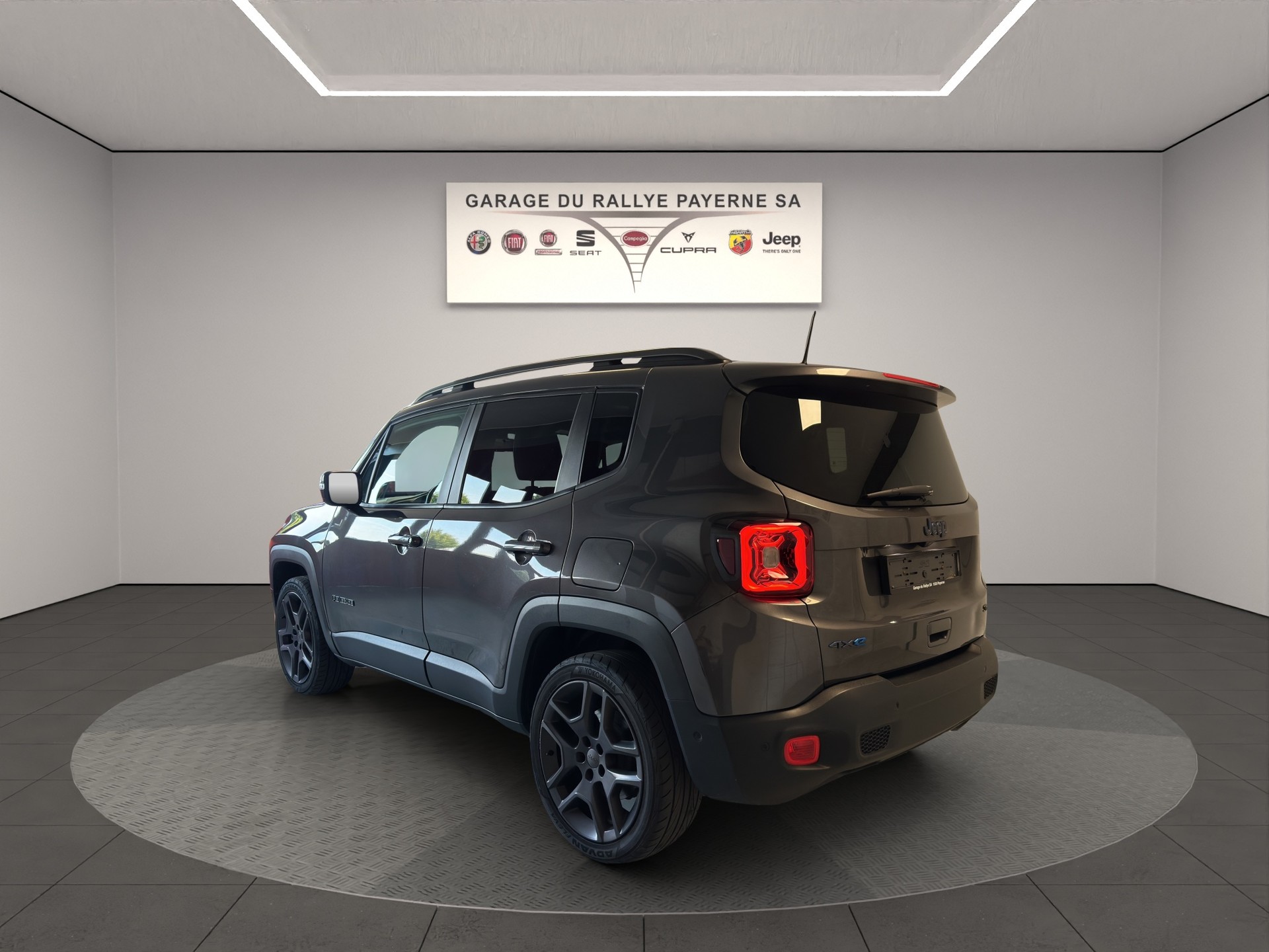 JEEP Renegade 1.3 T PHEV S AWD-image-2
