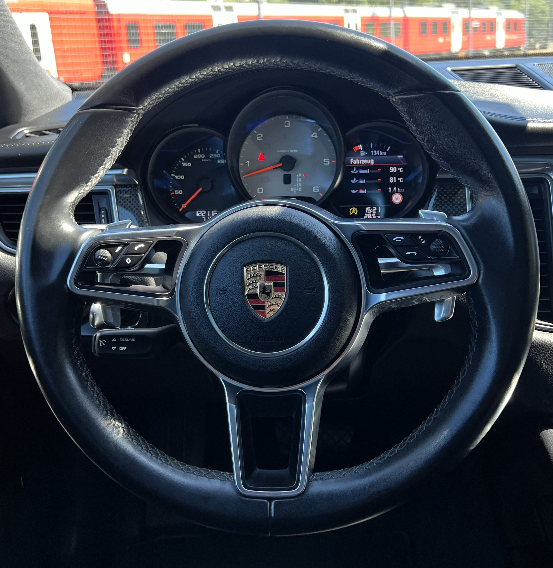 PORSCHE Macan S Diesel PDK-image-25