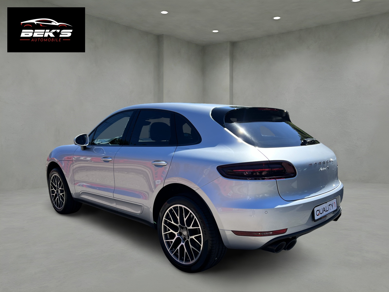 PORSCHE Macan S Diesel PDK-showroom-element-2