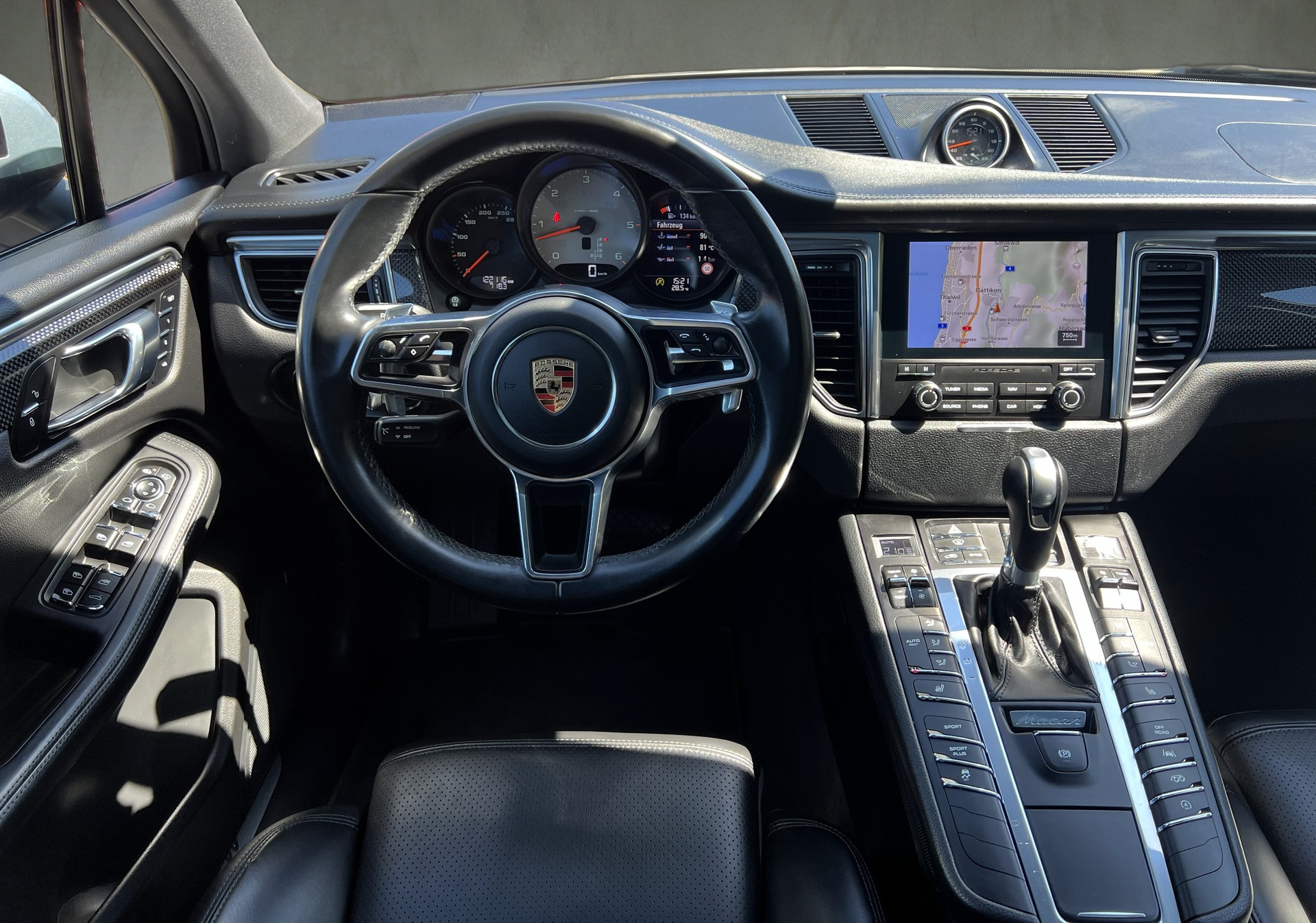 PORSCHE Macan S Diesel PDK-image-26