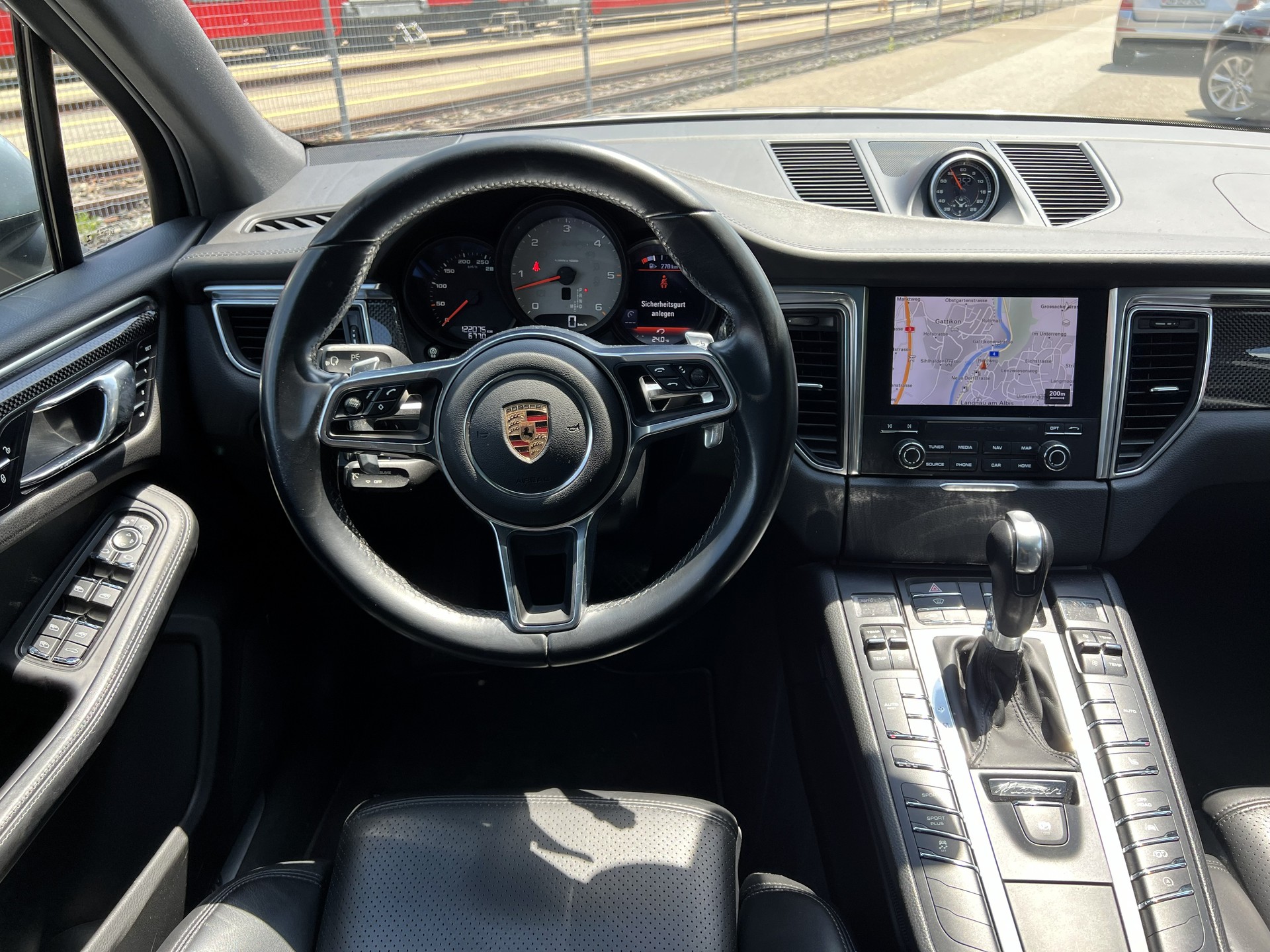 PORSCHE Macan S Diesel PDK-image-22