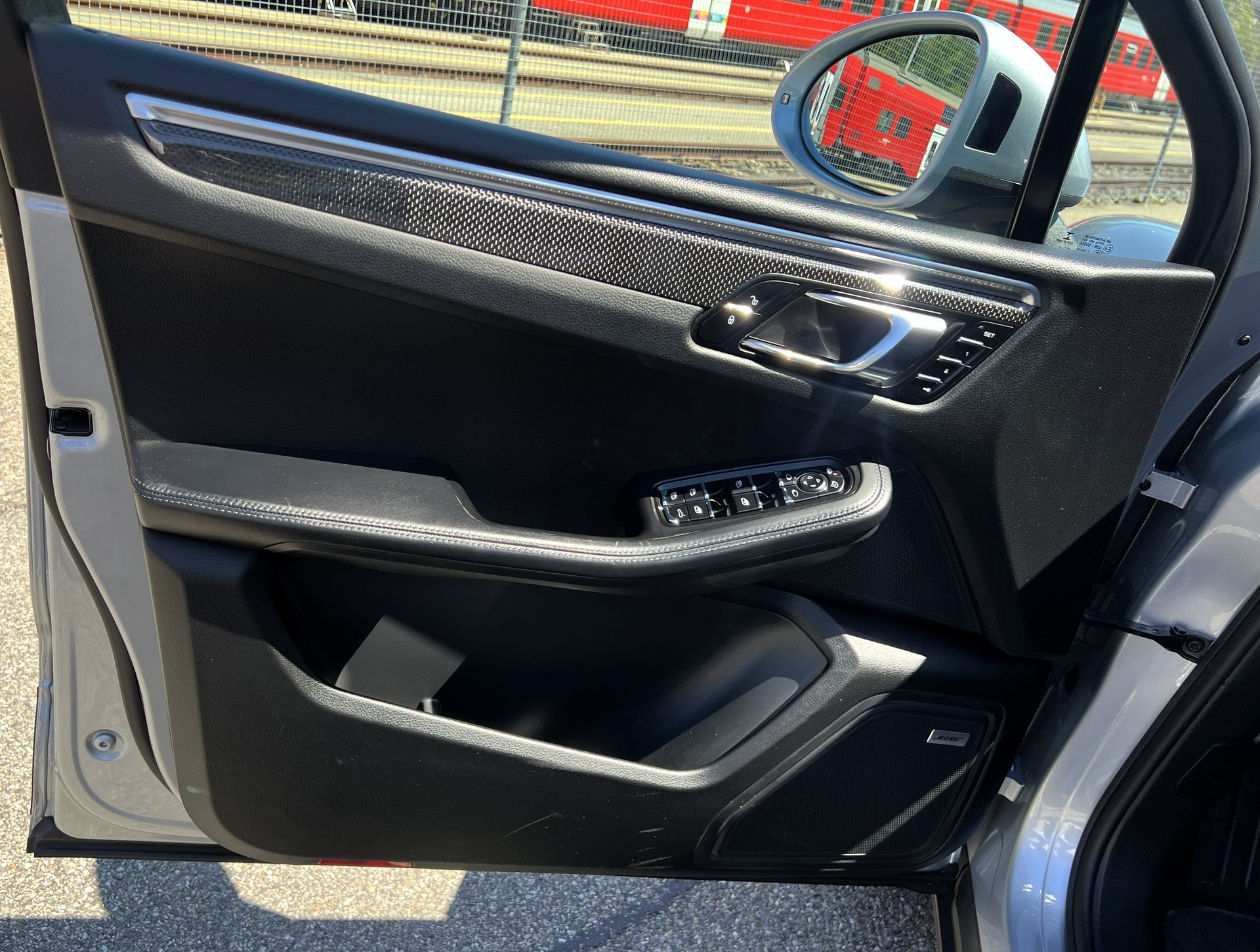 PORSCHE Macan S Diesel PDK-image-18