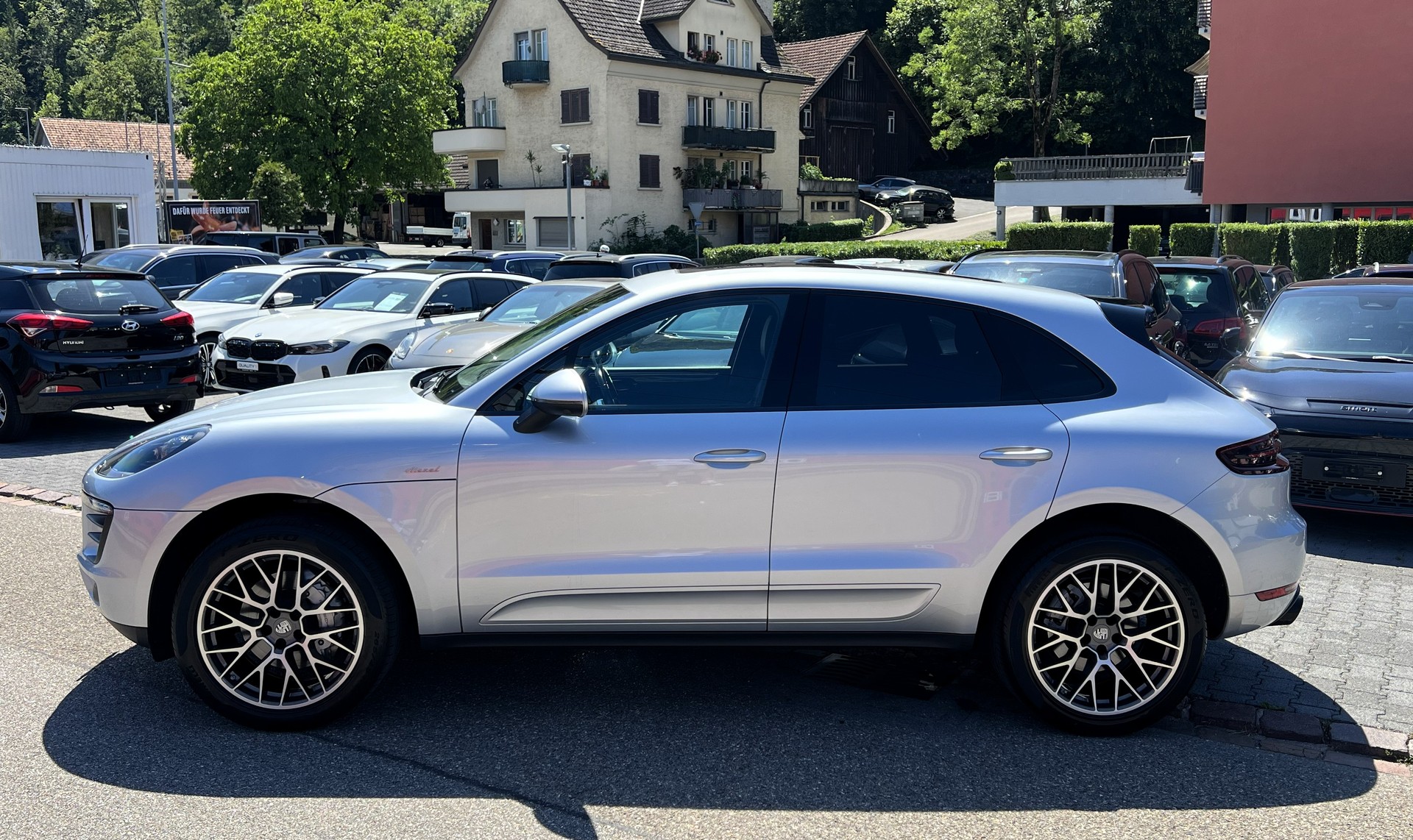 PORSCHE Macan S Diesel PDK-showroom-element-1
