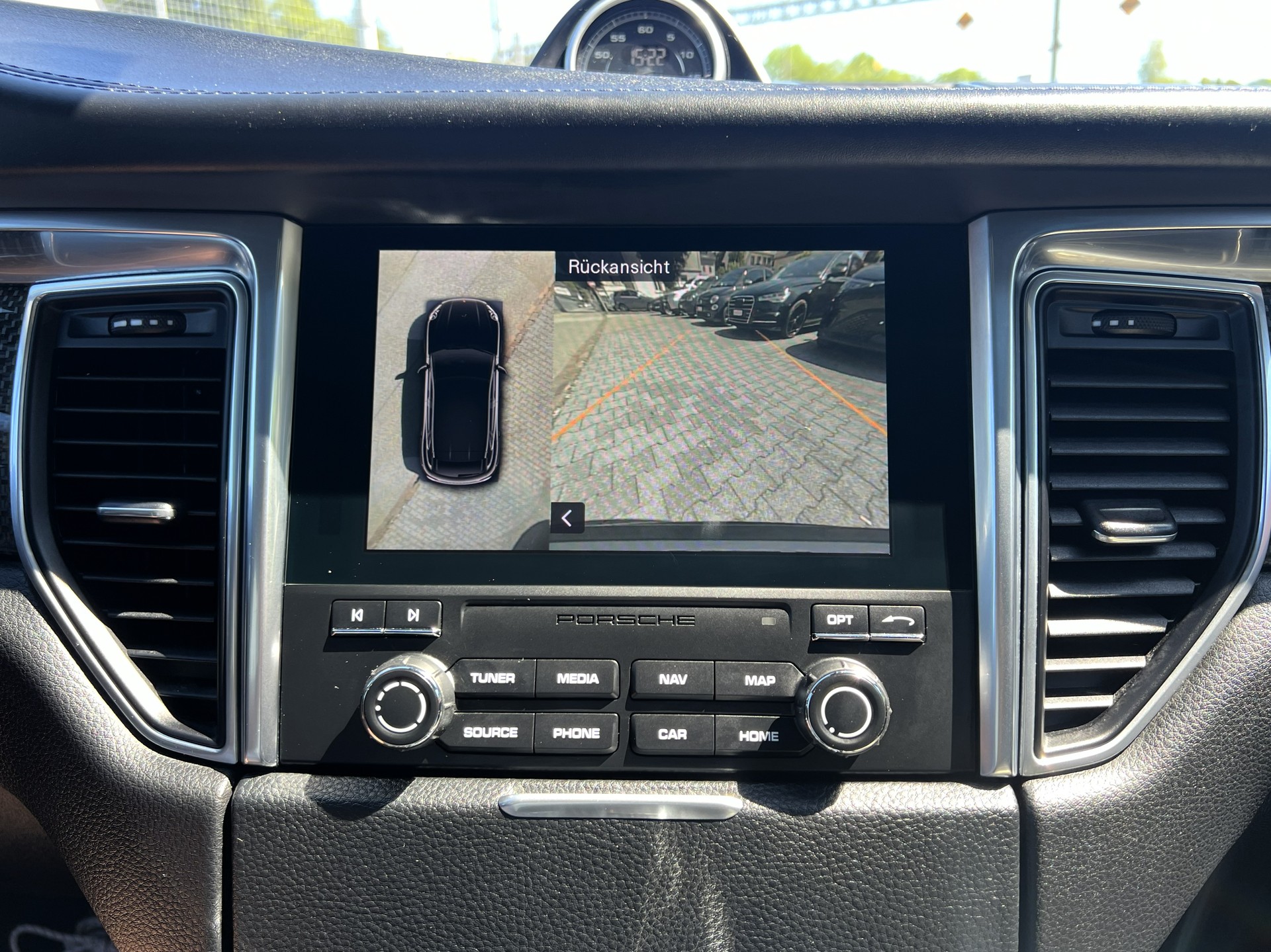 PORSCHE Macan S Diesel PDK-image-22