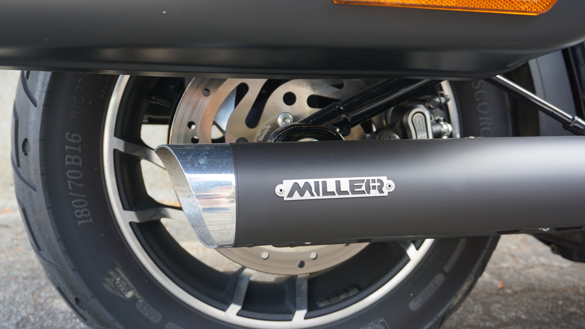 HARLEY-DAVIDSON FLSB Sport Glide 107 ABS-image-6