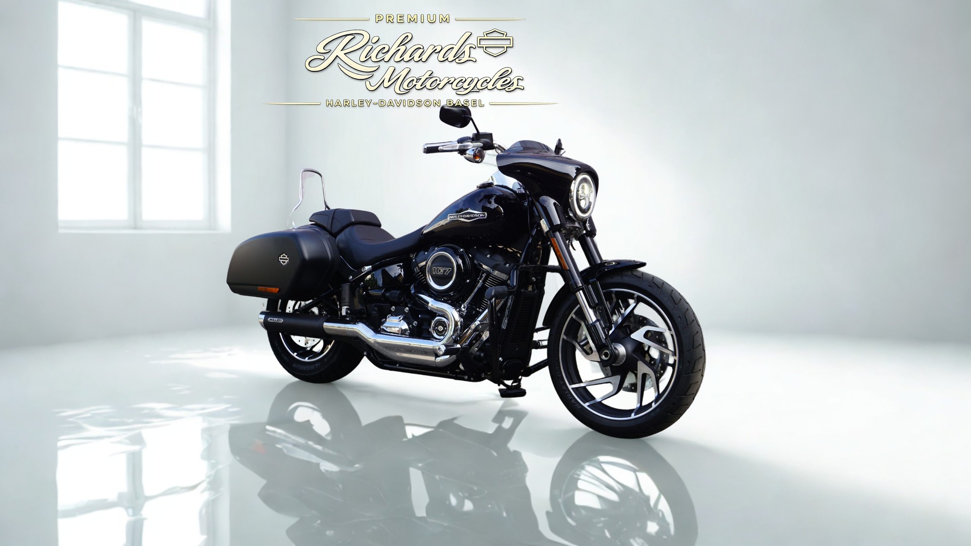 HARLEY-DAVIDSON FLSB Sport Glide 107 ABS-showroom-element-1