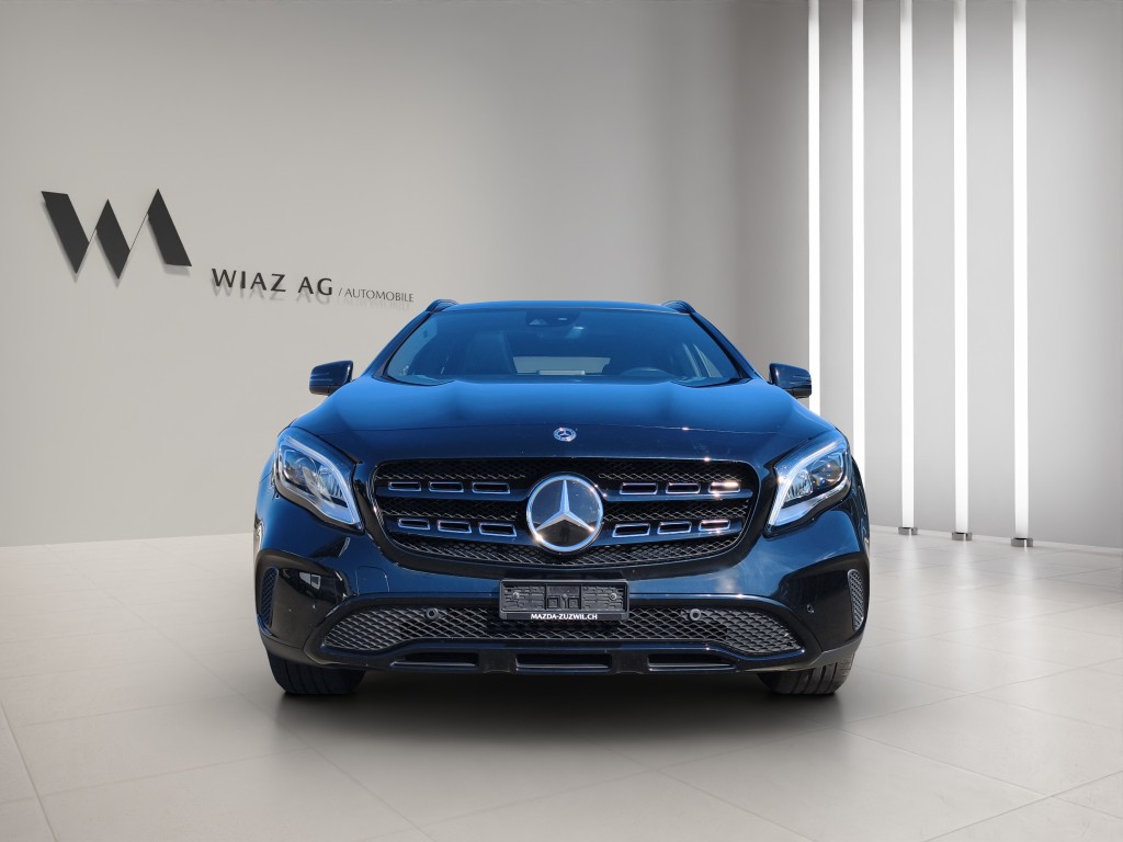 MERCEDES-BENZ GLA 200 Urban-image-1