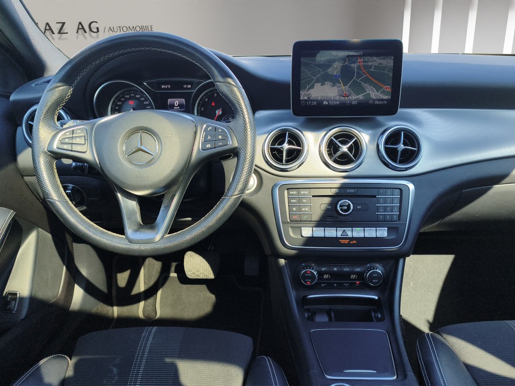 MERCEDES-BENZ GLA 200 Urban-image-6
