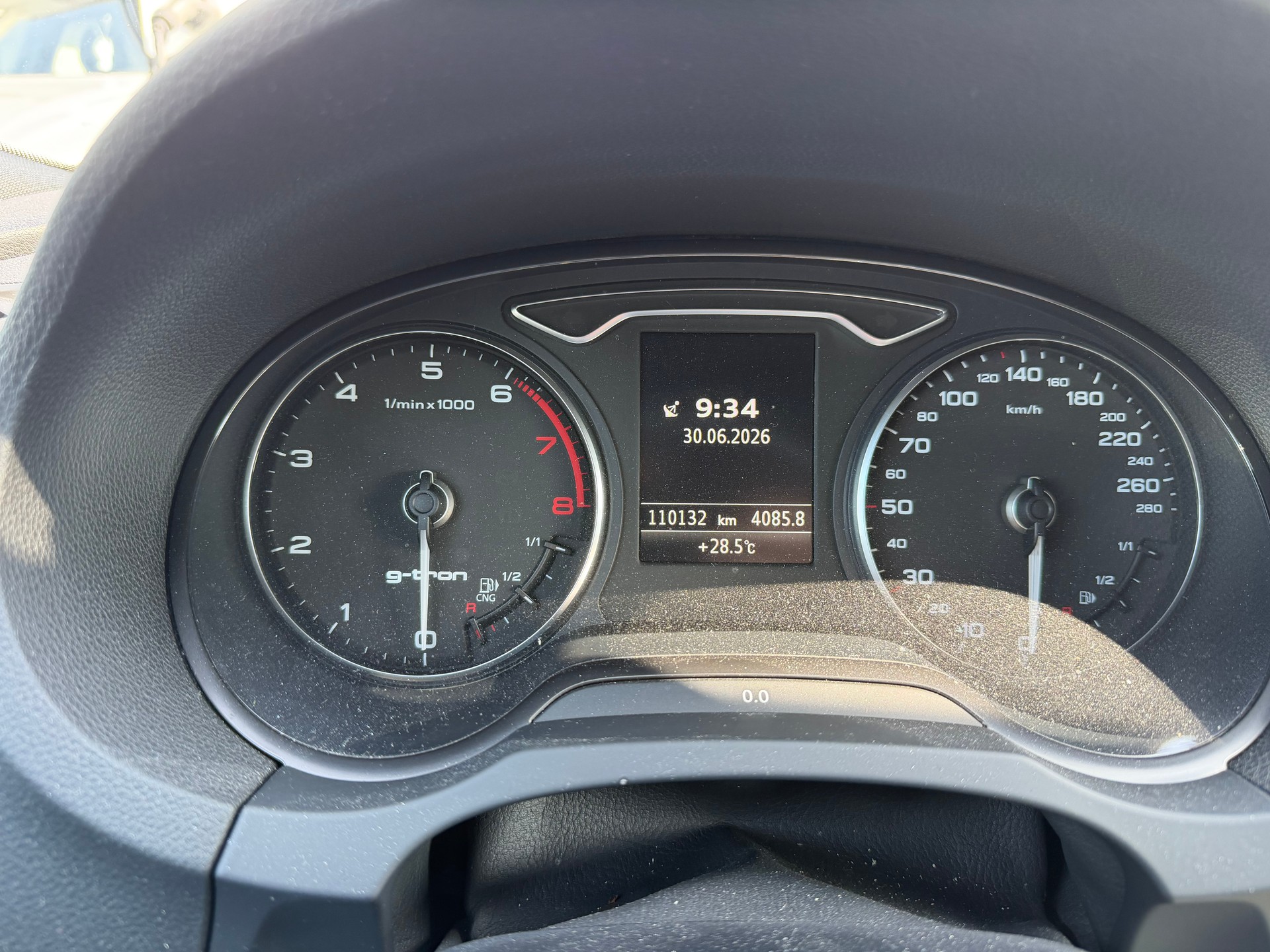 AUDI 1.4 T FSI g-tron Attraction-image-2