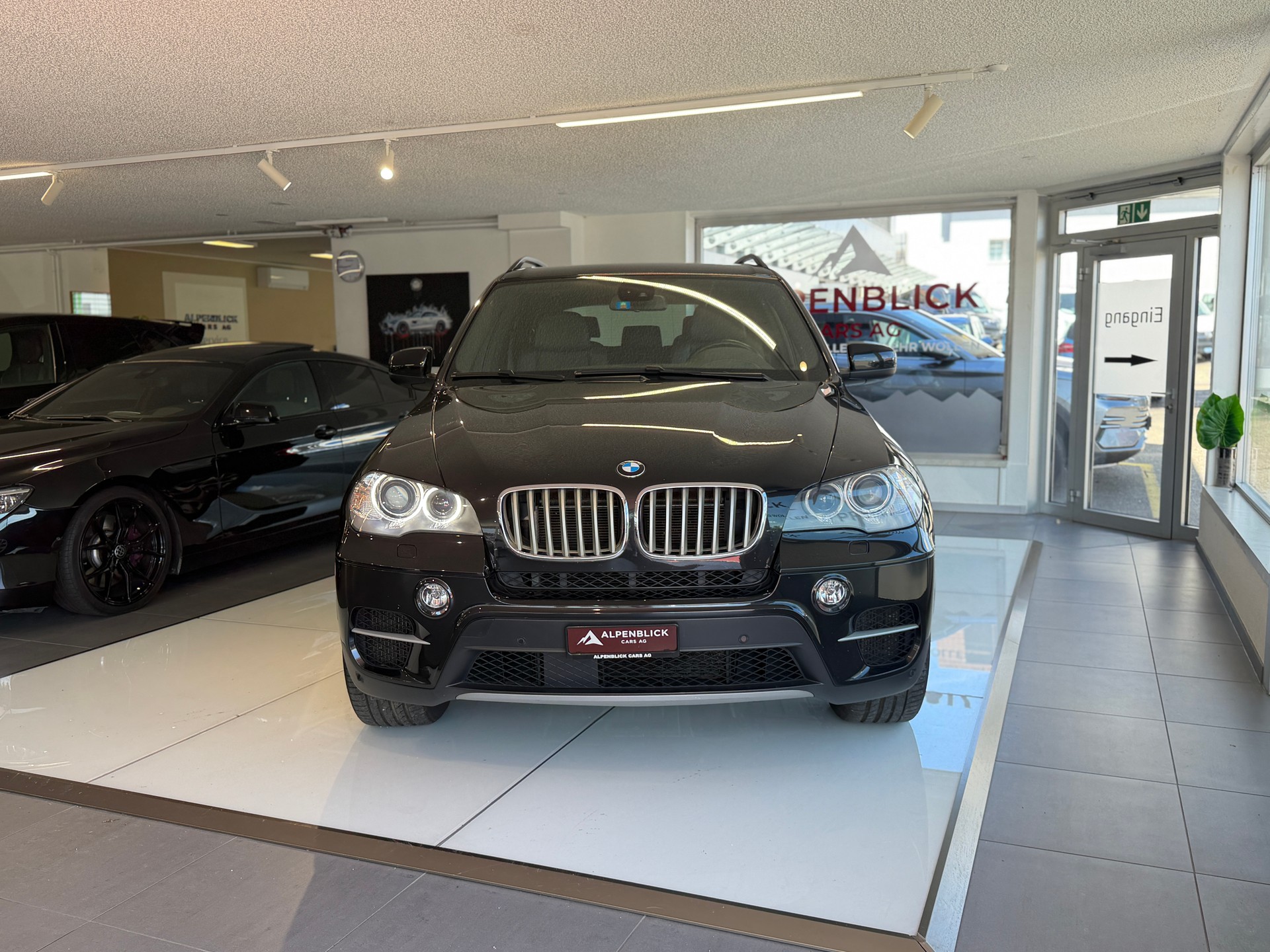 BMW X5 xDrive 50i Steptronic-image-3